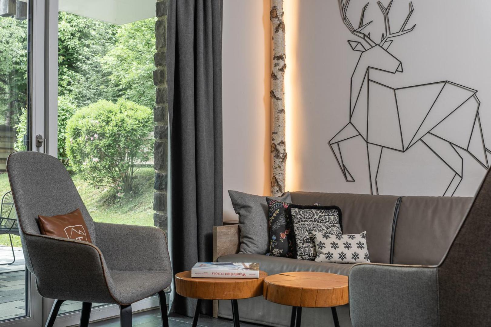 24 by Avenida Hotel & Residences 24 by Avenida Hotel & Residences