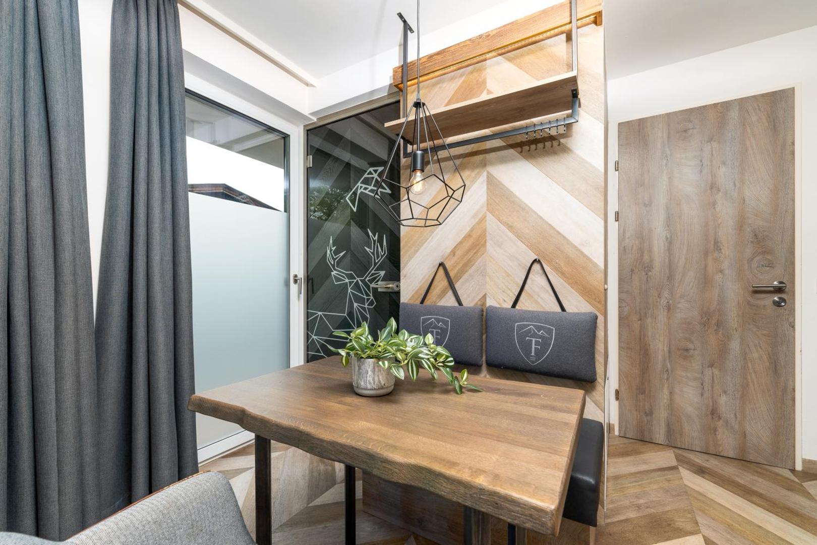 24 by Avenida Hotel & Residences 24 by Avenida Hotel & Residences