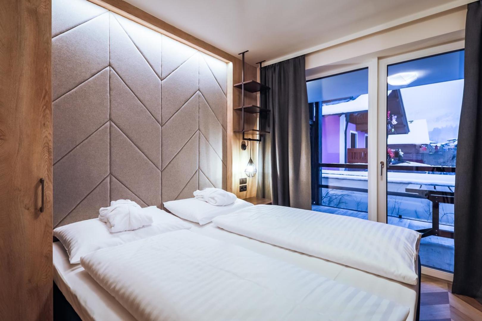 24 by Avenida Hotel & Residences 24 by Avenida Hotel & Residences