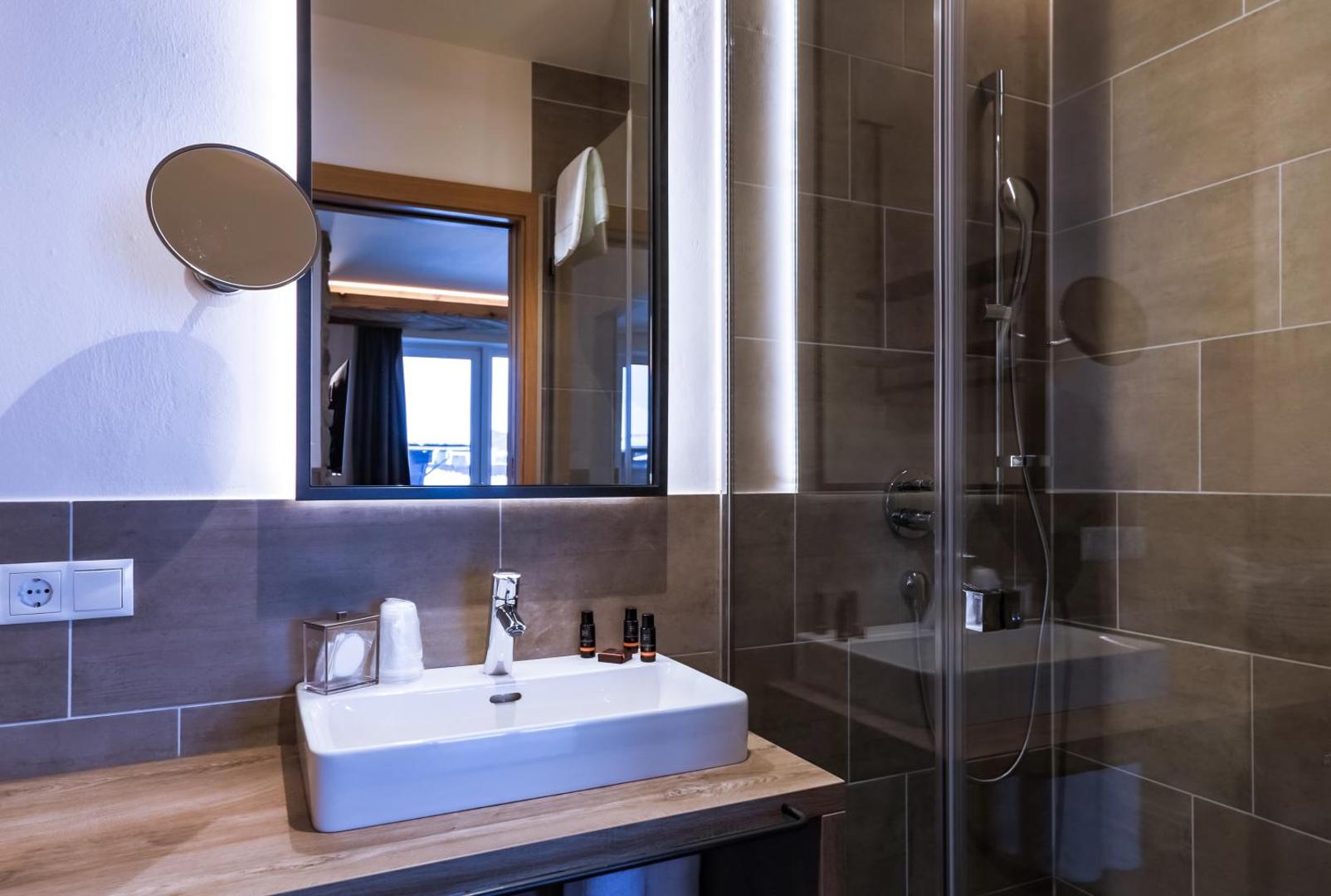 24 by Avenida Hotel & Residences 24 by Avenida Hotel & Residences