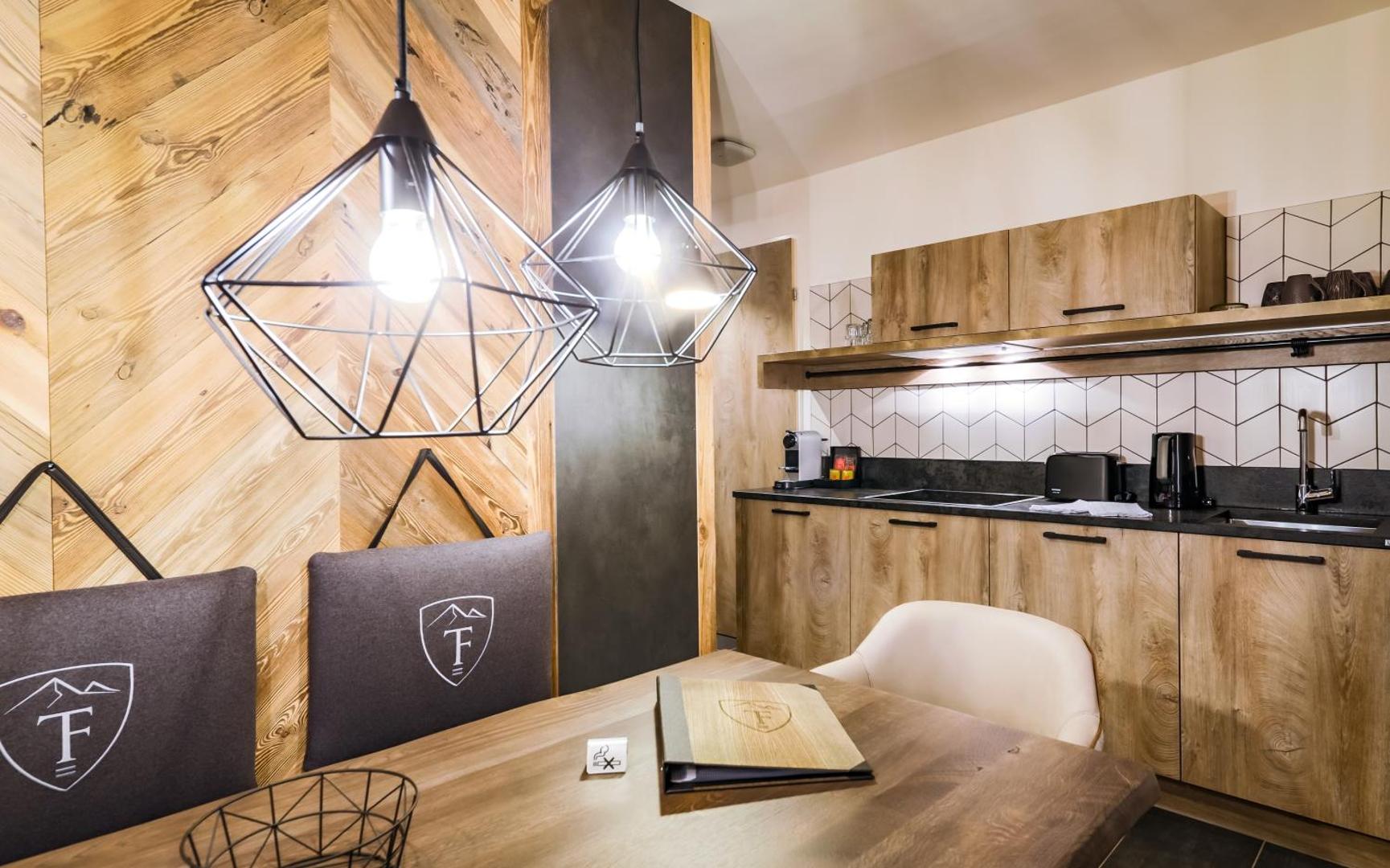 24 by Avenida Hotel & Residences 24 by Avenida Hotel & Residences