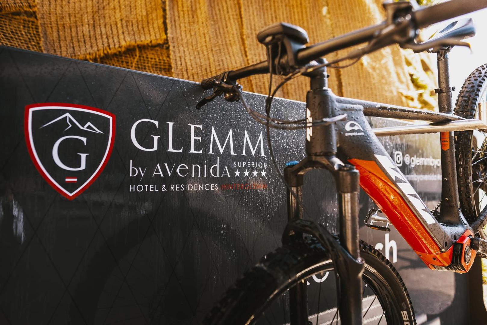 GLEMM by Avenida GLEMM by Avenida