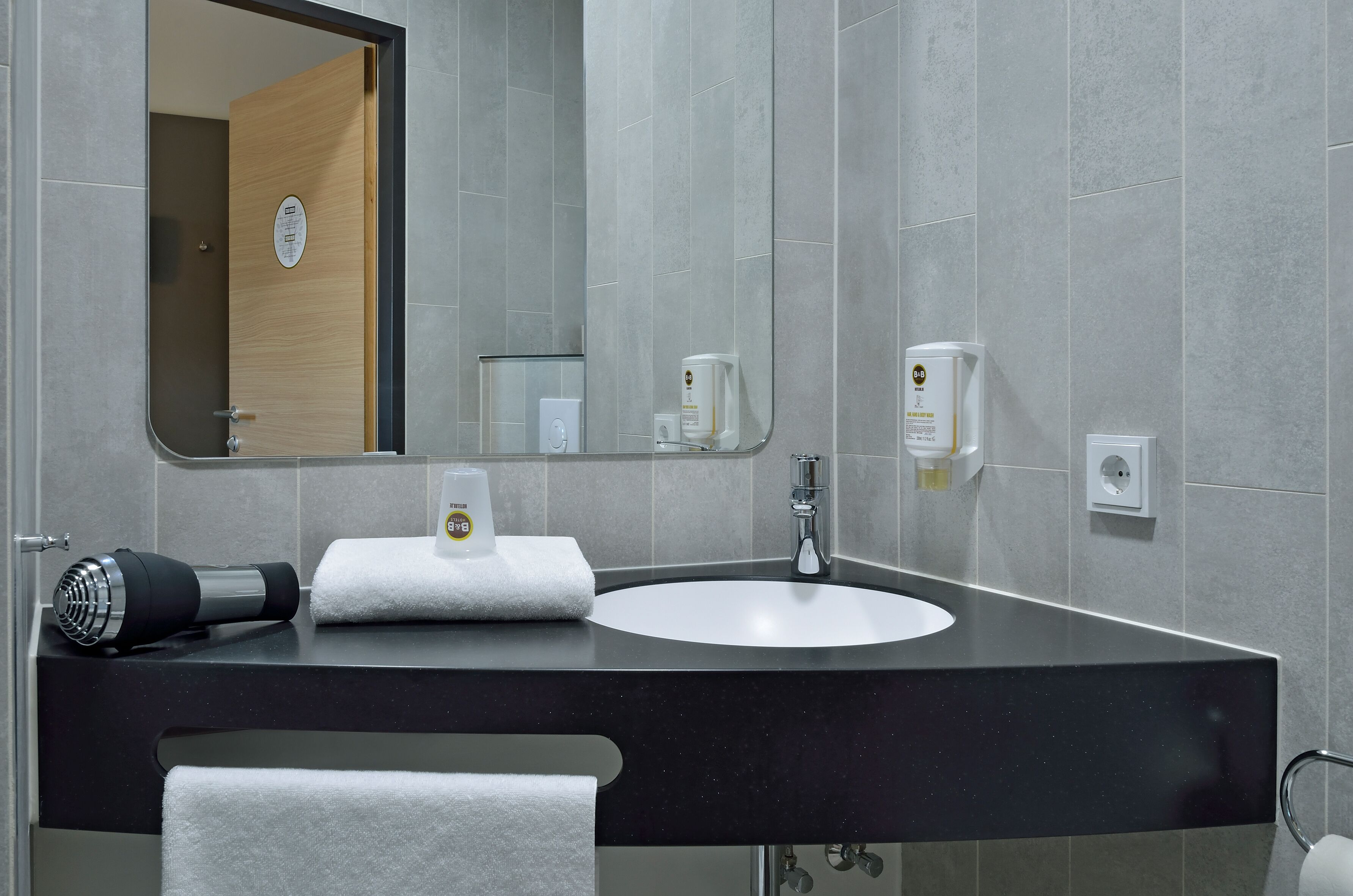 B&B Hotel Salzburg-Nord B&B Hotel Salzburg-Nord