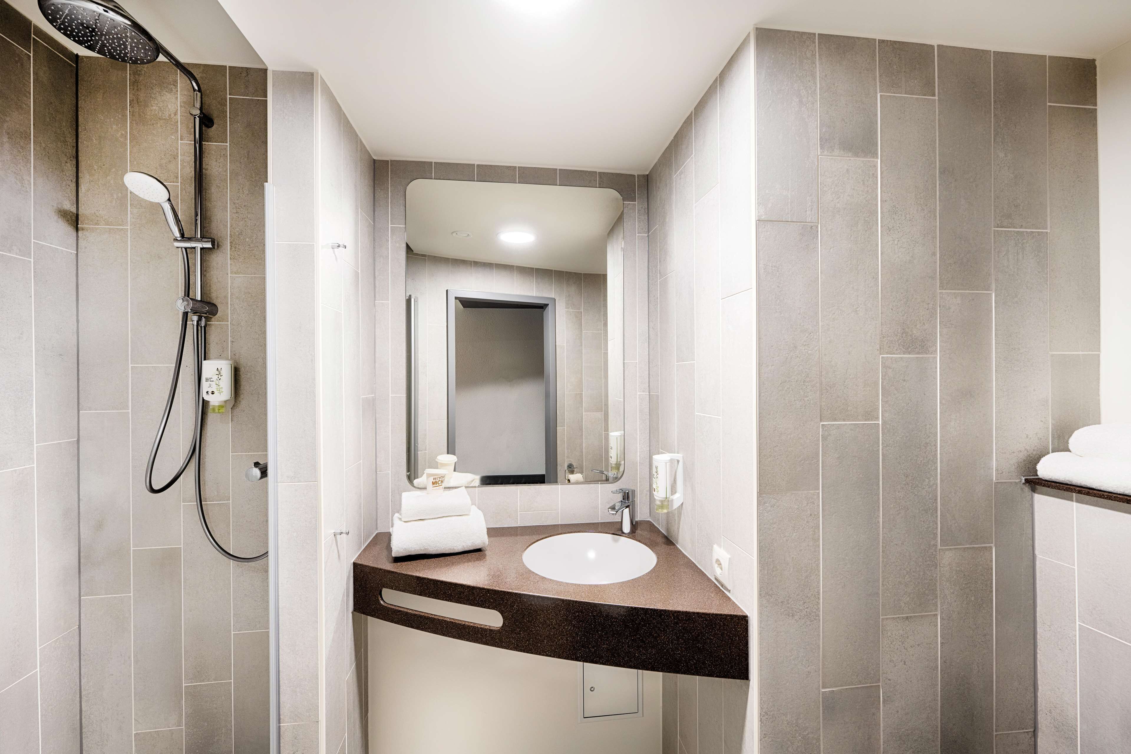 B&B Hotel Salzburg-Nord B&B Hotel Salzburg-Nord