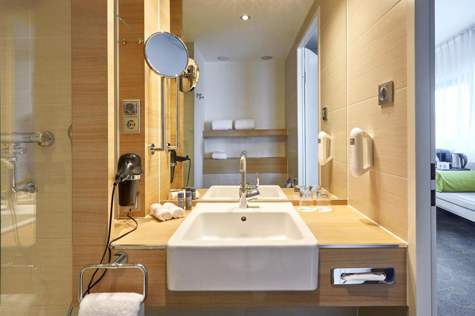 H+ Hotel Salzburg H+ Hotel Salzburg