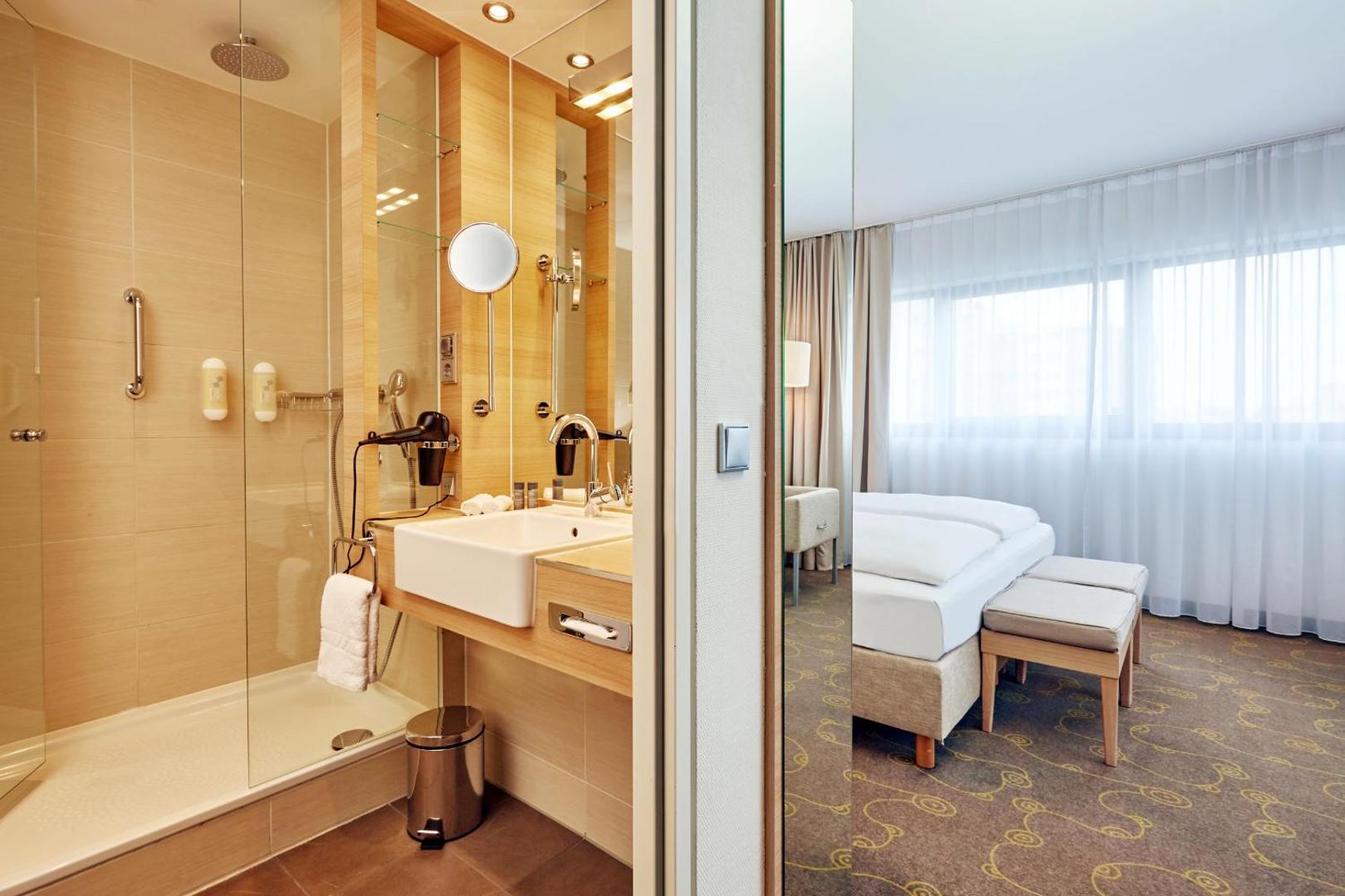 H+ Hotel Salzburg H+ Hotel Salzburg