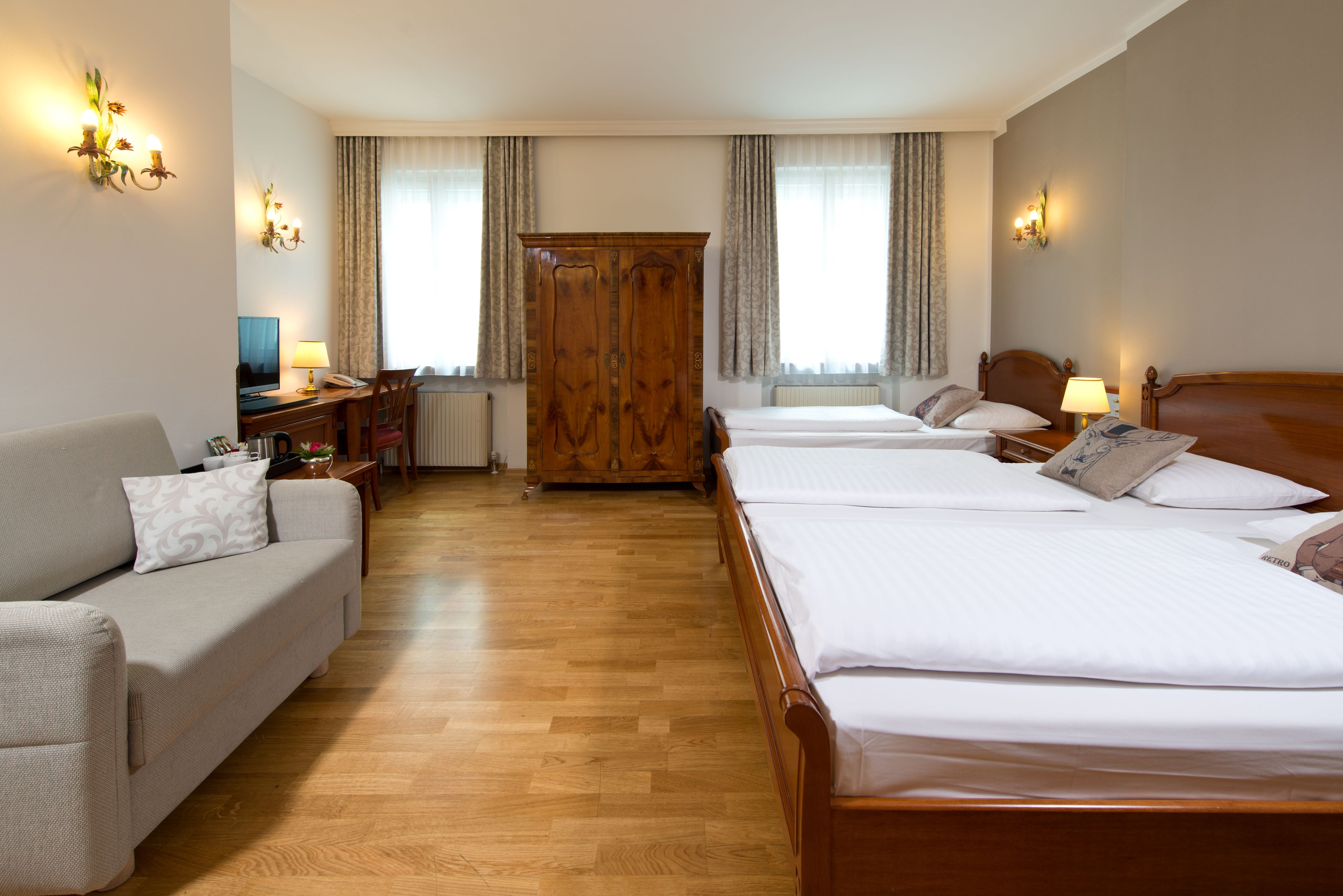 Hotel Zum Hirschen Hotel Zum Hirschen