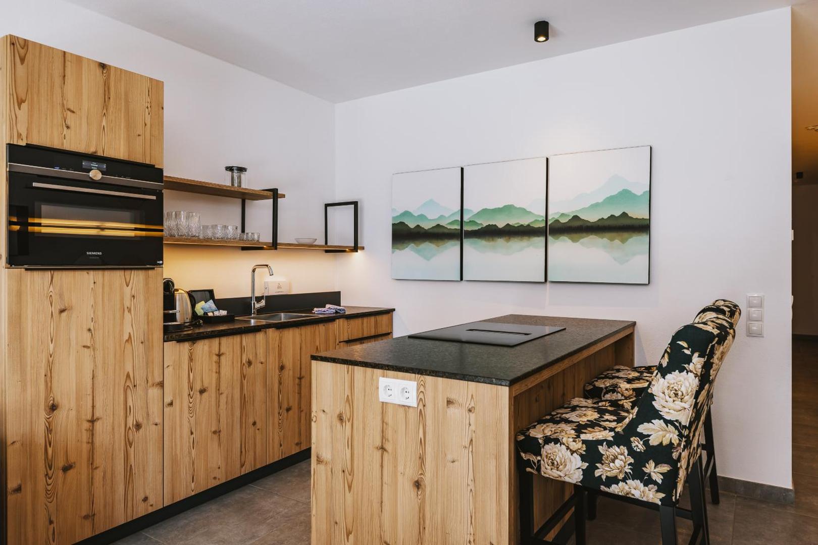 Nikolaus by AvenidA Panoramic Wellness Suites Nikolaus by AvenidA Panoramic Wellness Suites