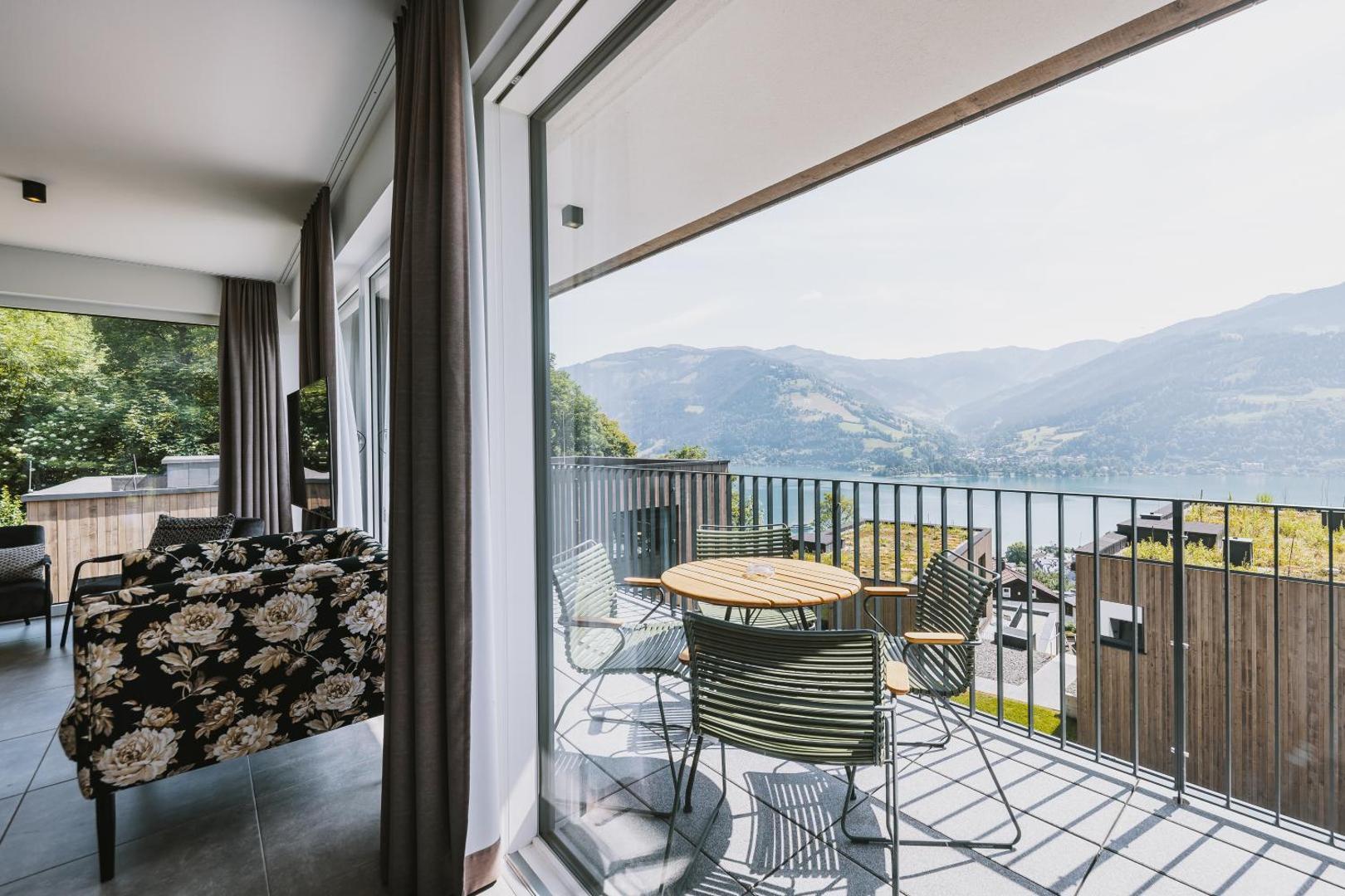 Nikolaus by AvenidA Panoramic Wellness Suites Nikolaus by AvenidA Panoramic Wellness Suites