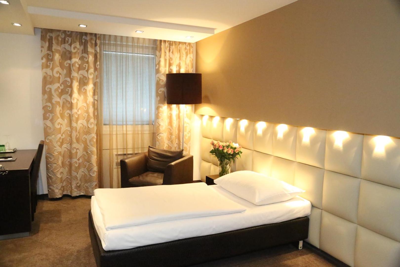 B&B HOTEL Linz City-Ost B&B HOTEL Linz City-Ost