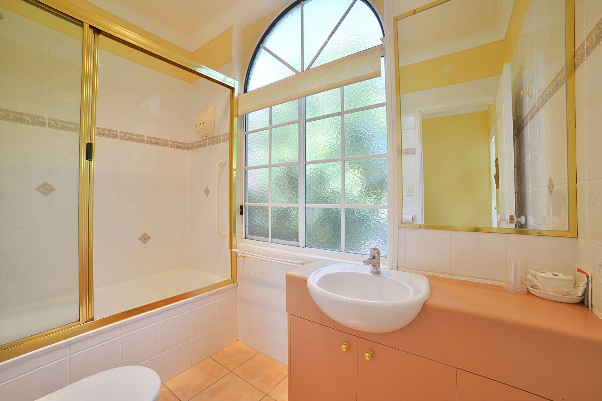 Cooroy Country Cottages Cooroy Country Cottages