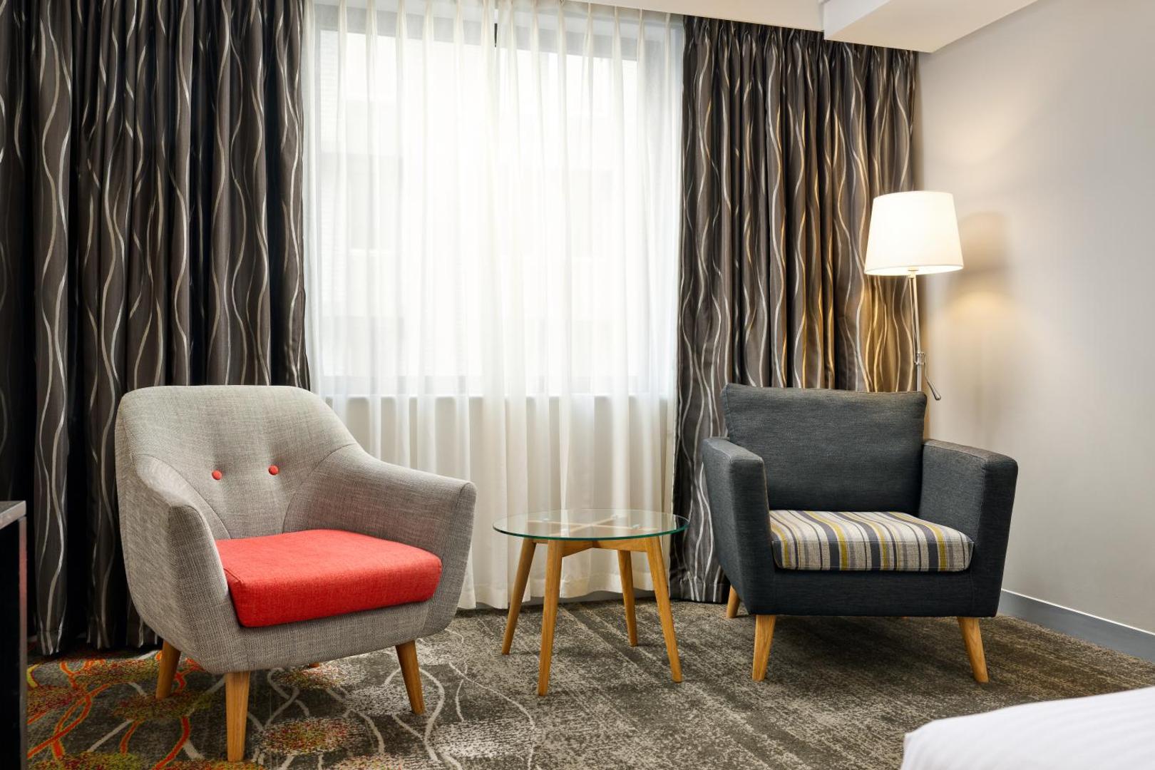 Holiday Inn Perth City Centre Holiday Inn Perth City Centre