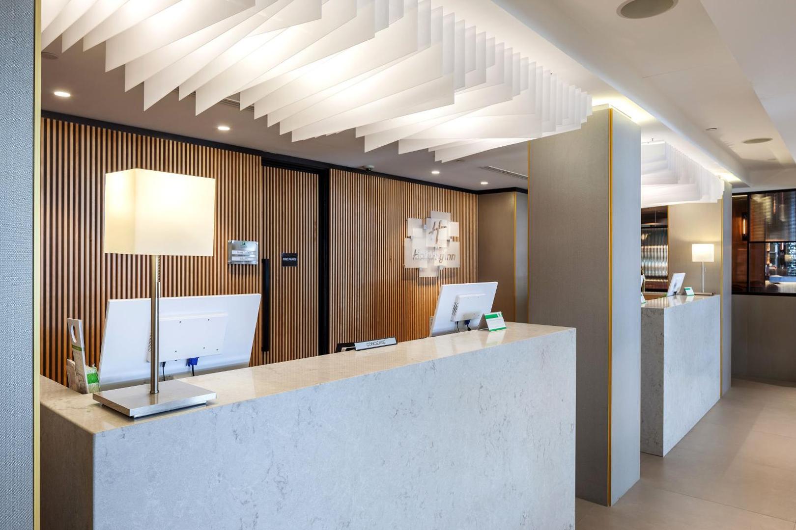 Holiday Inn Perth City Centre Holiday Inn Perth City Centre
