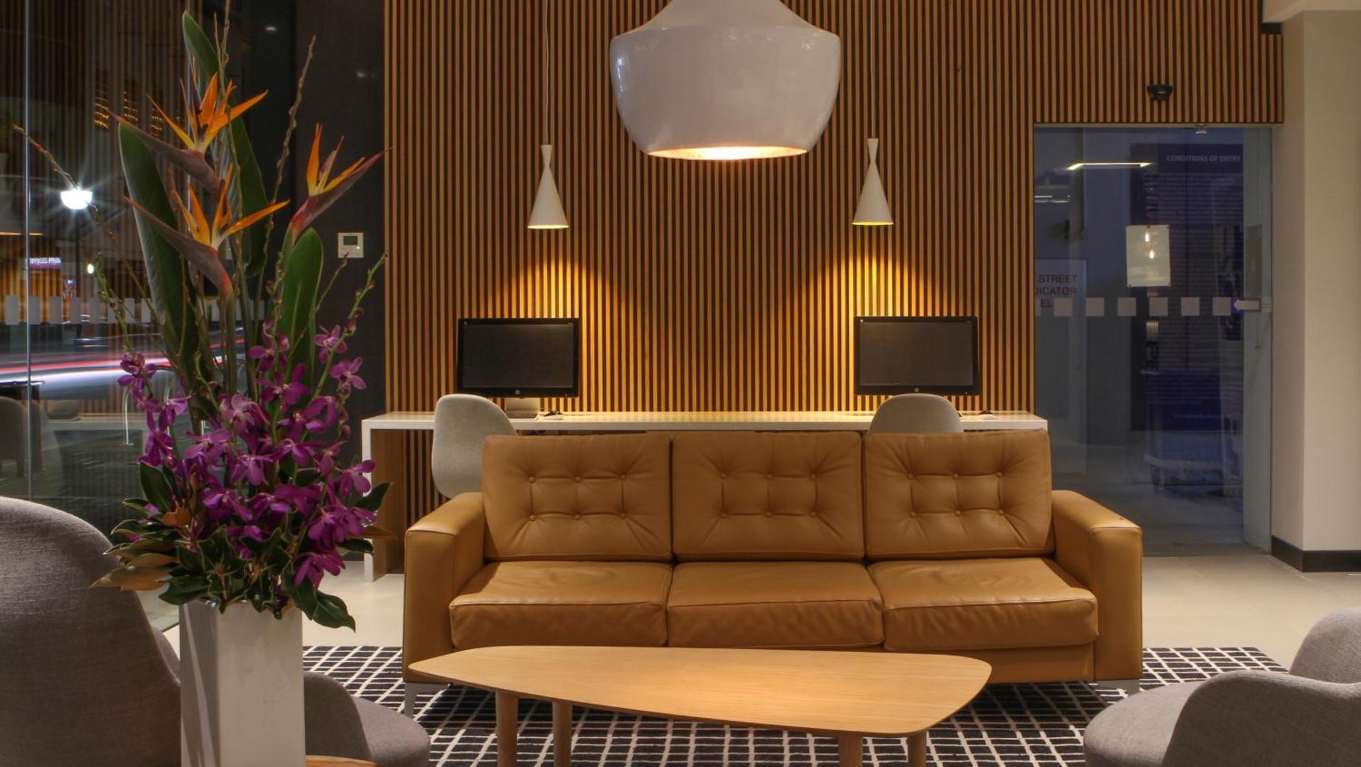 Holiday Inn Perth City Centre Holiday Inn Perth City Centre