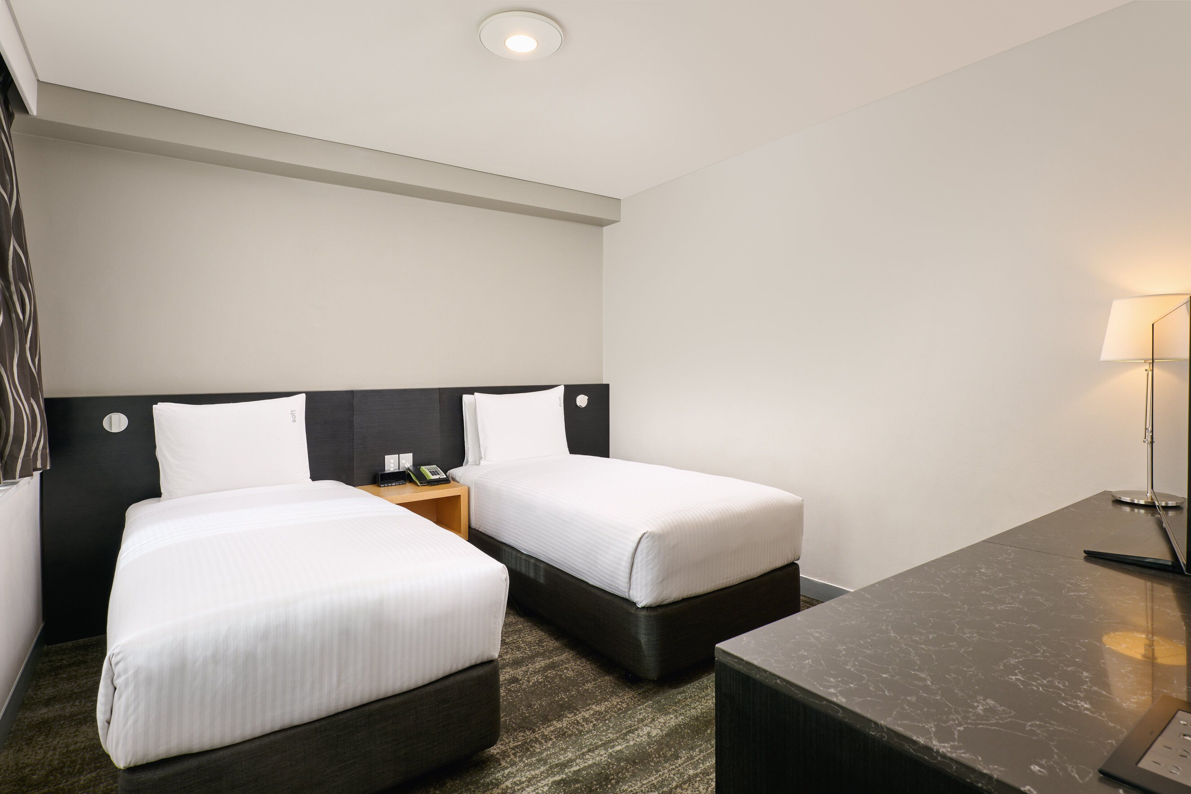 Holiday Inn Perth City Centre Holiday Inn Perth City Centre