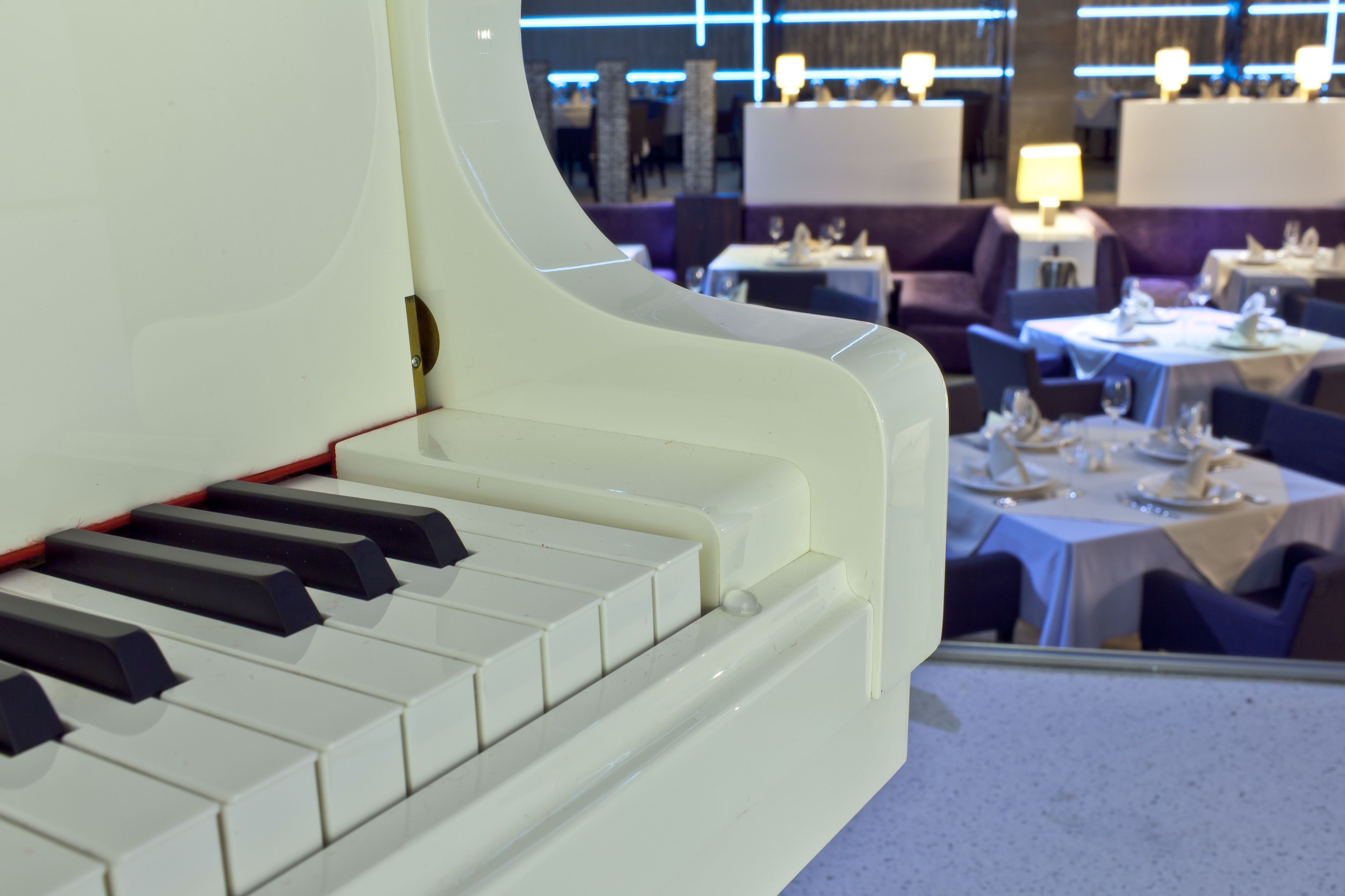 Ramada Hotel And Suites Baku Ramada Hotel And Suites Baku