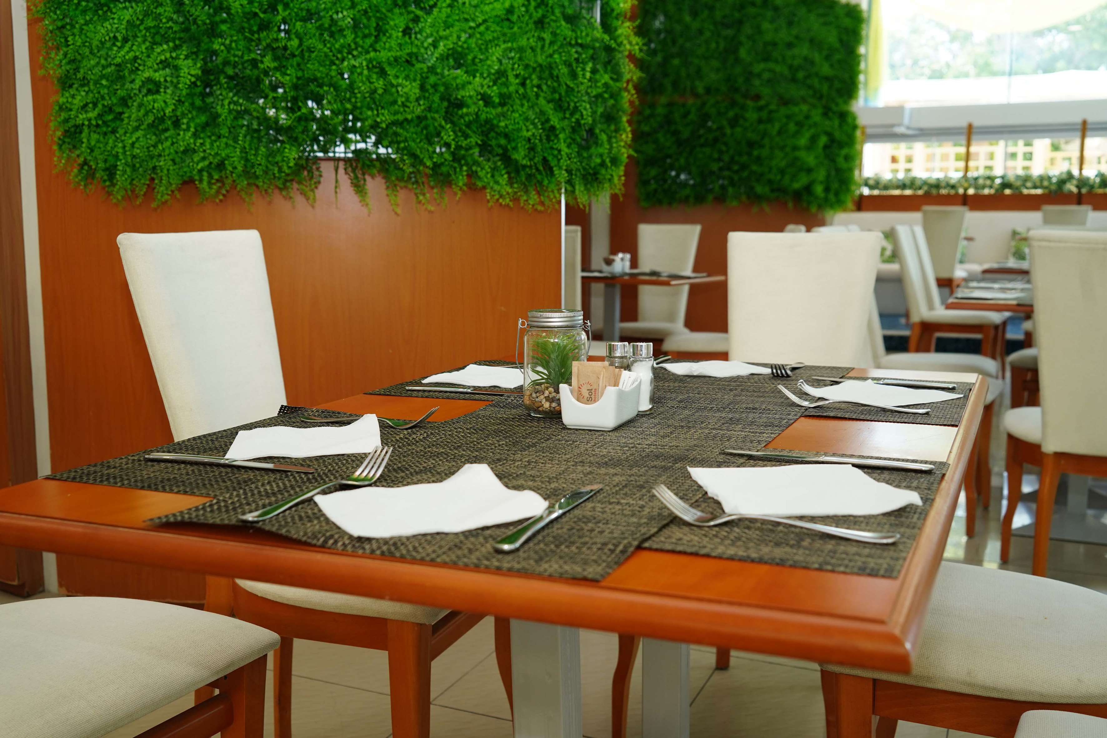 Hotel Marina Palace Affiliated by Meliá Hotel Marina Palace Affiliated by Meliá