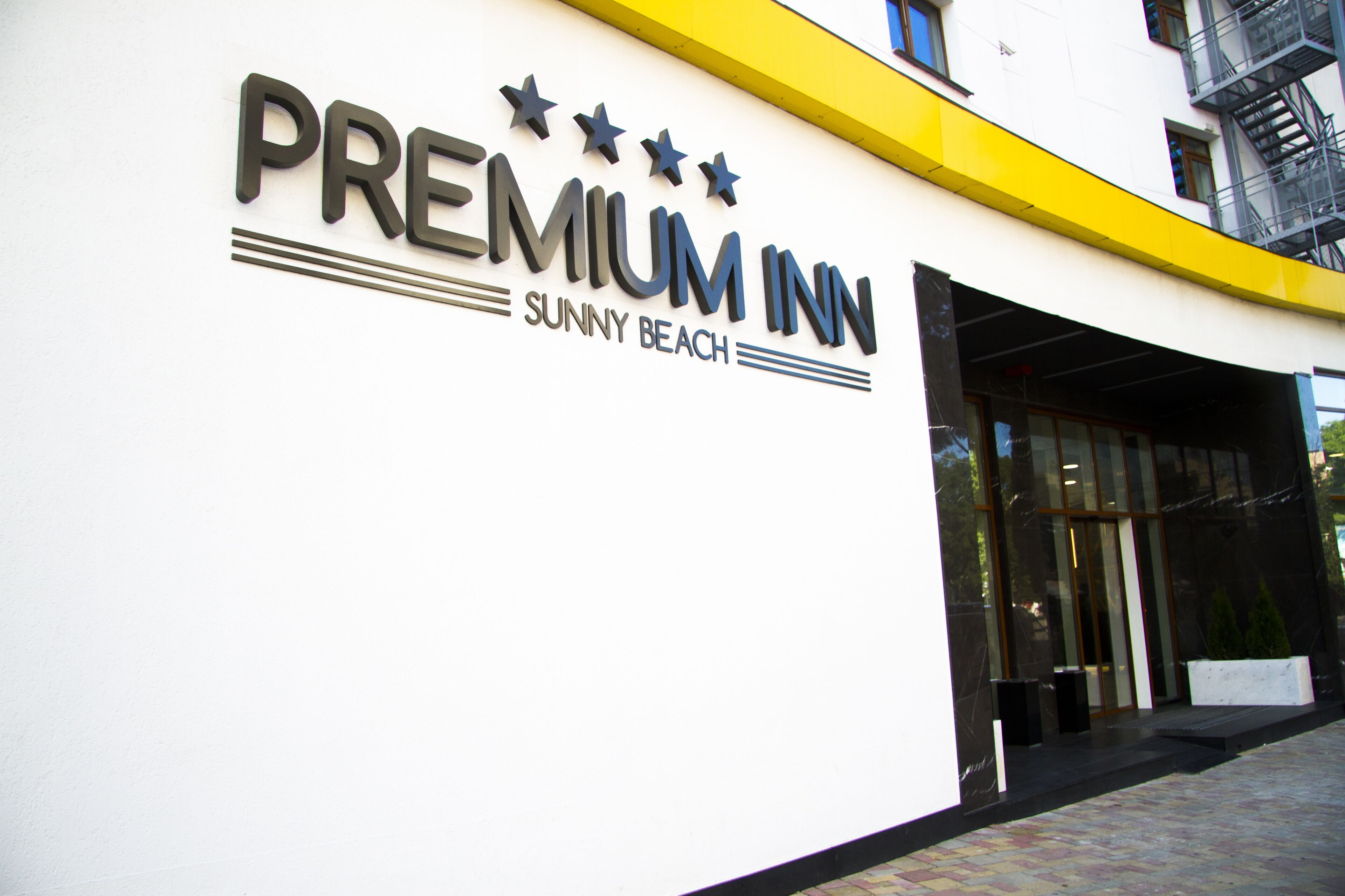 Best Western PLUS Premium Inn & Casino