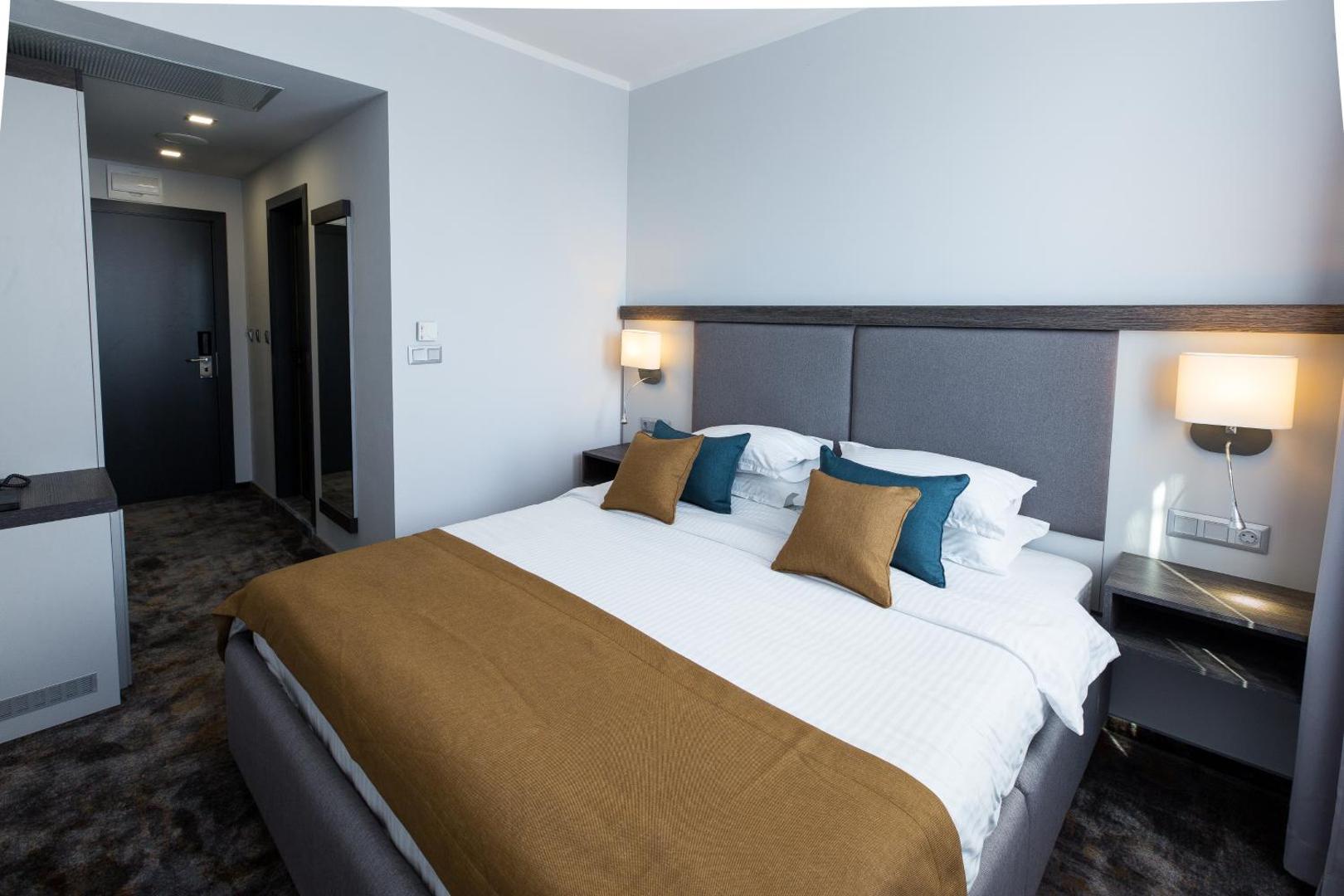 Best Western PLUS Premium Inn & Casino