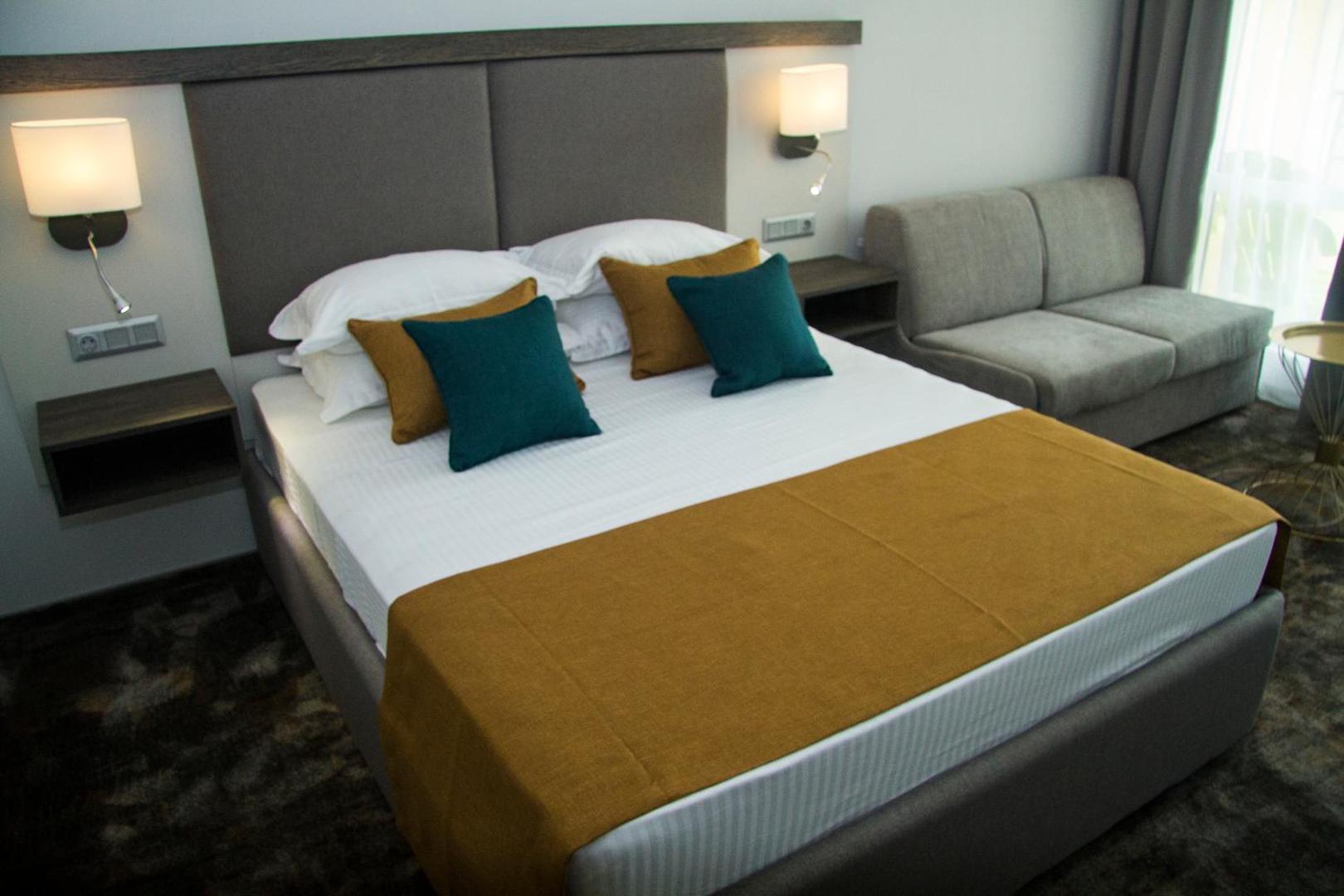 Best Western PLUS Premium Inn & Casino