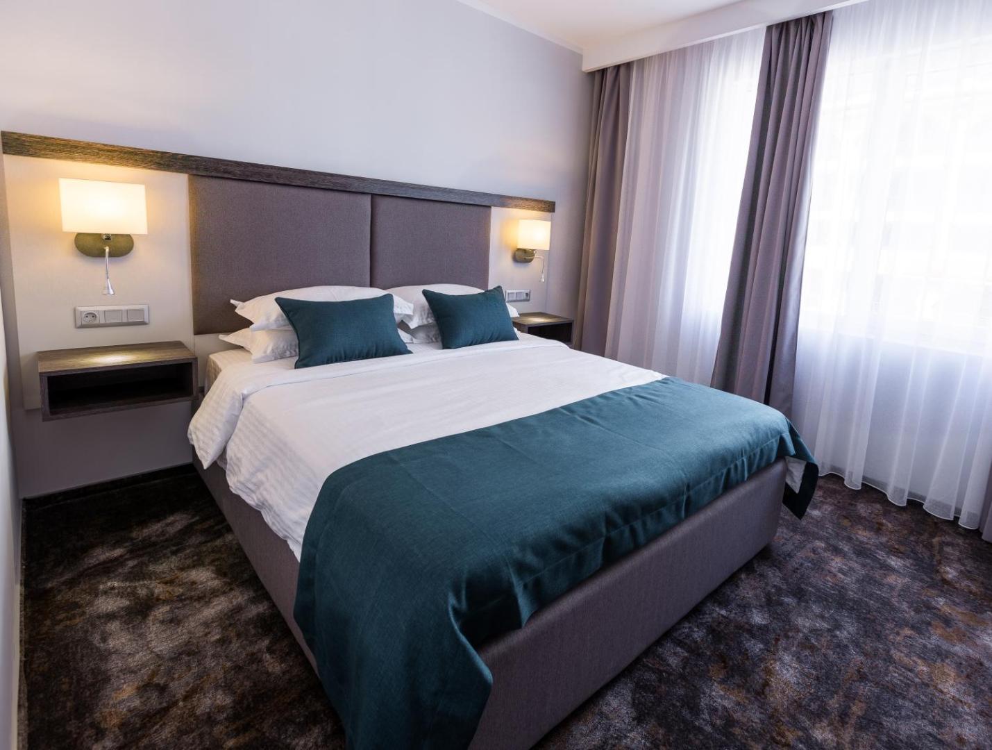 Best Western PLUS Premium Inn & Casino