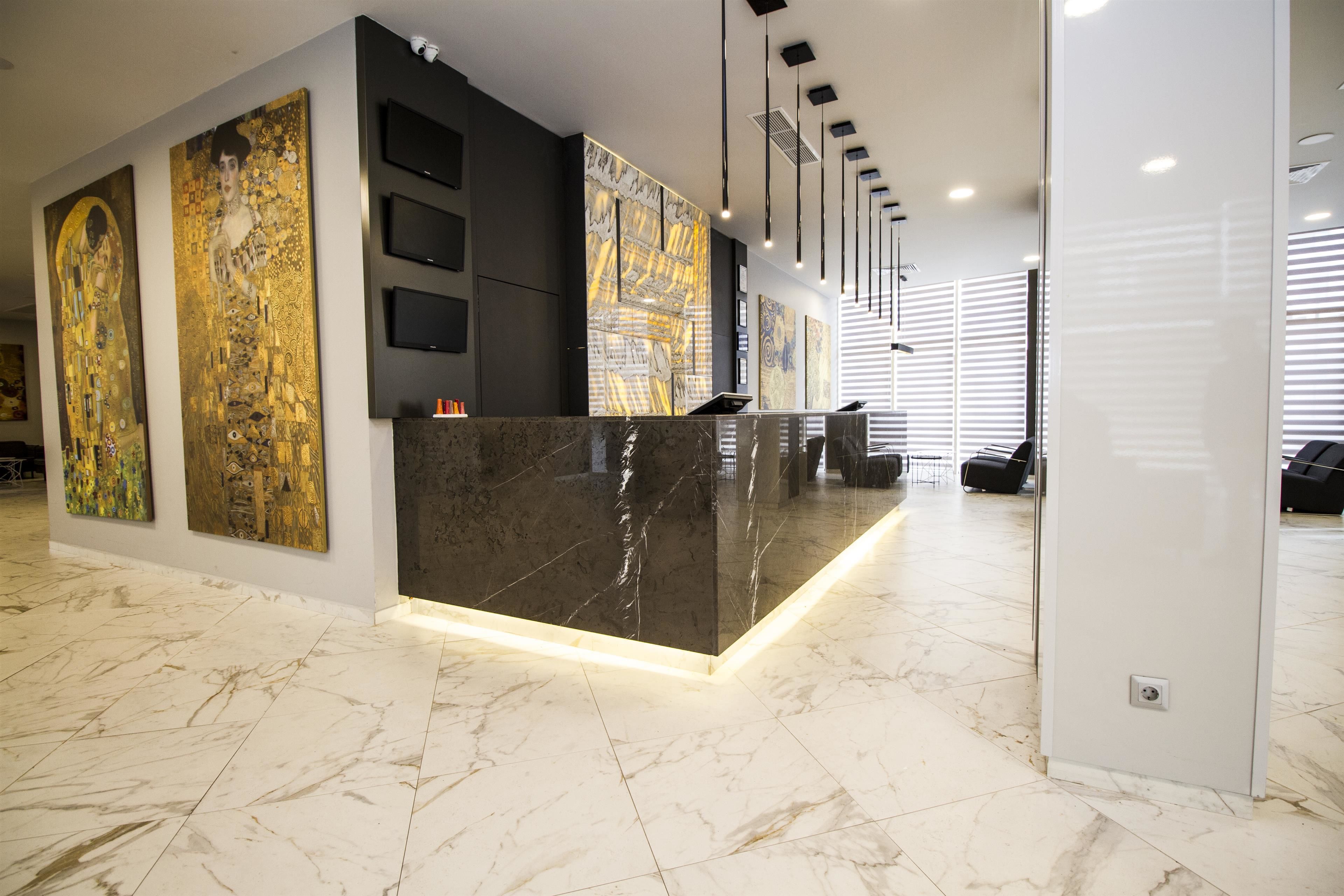 Best Western PLUS Premium Inn & Casino