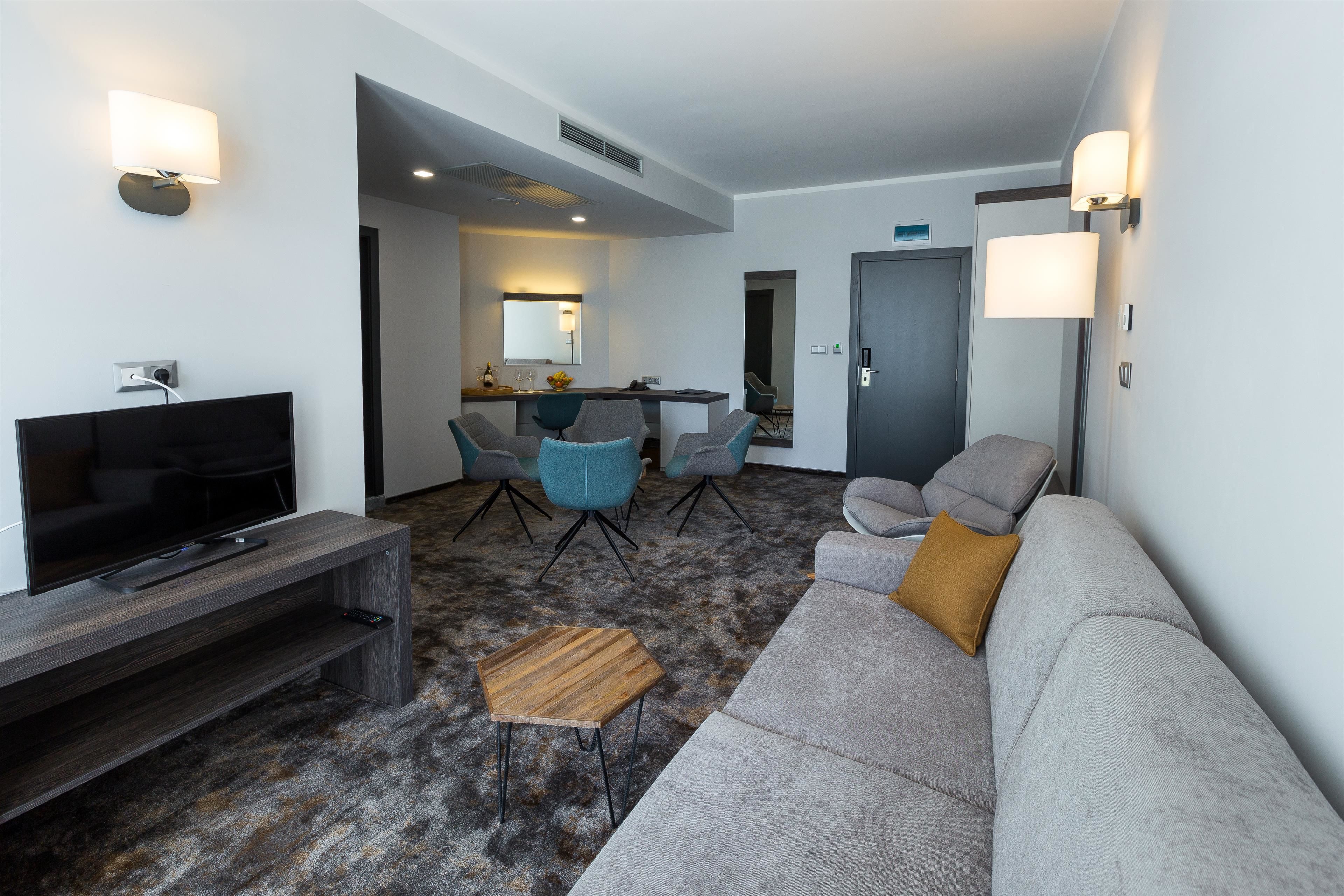 Best Western PLUS Premium Inn & Casino