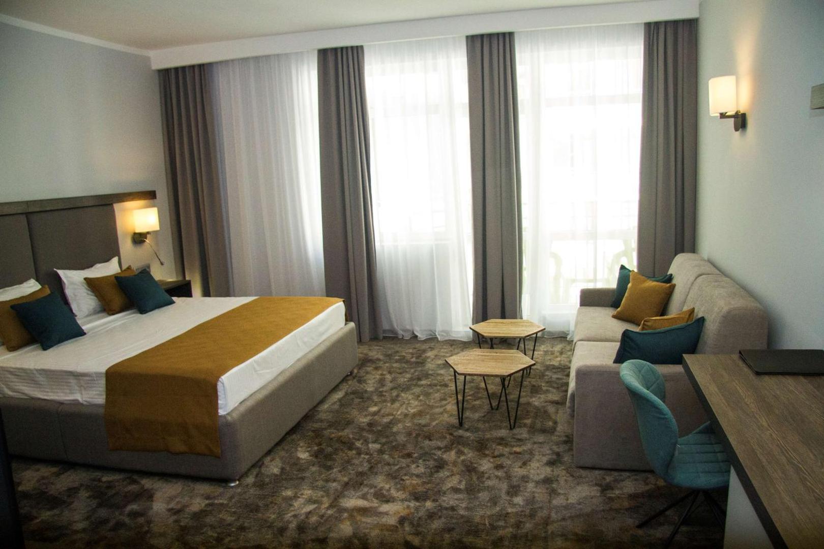 Best Western PLUS Premium Inn & Casino