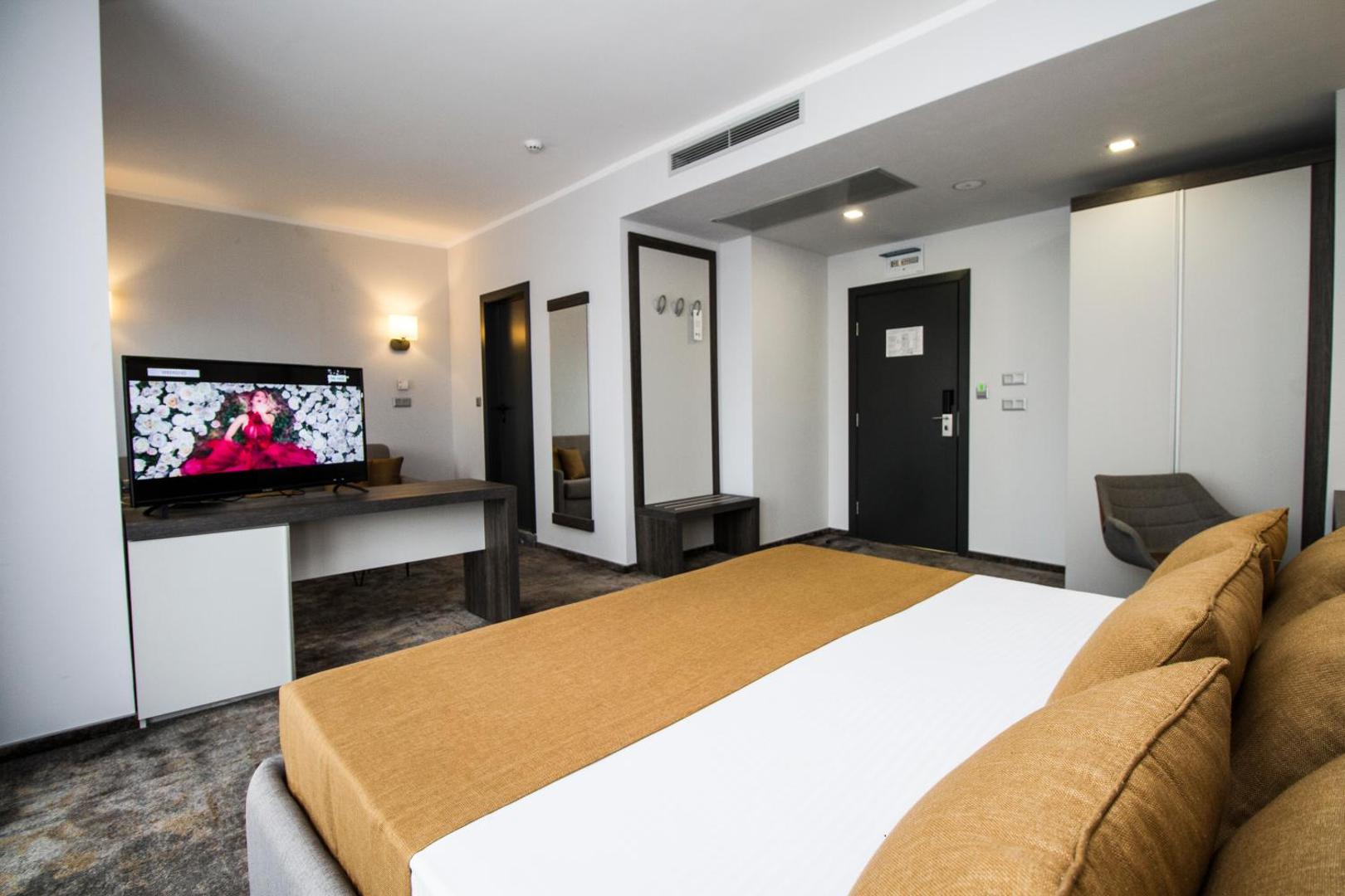 Best Western PLUS Premium Inn & Casino