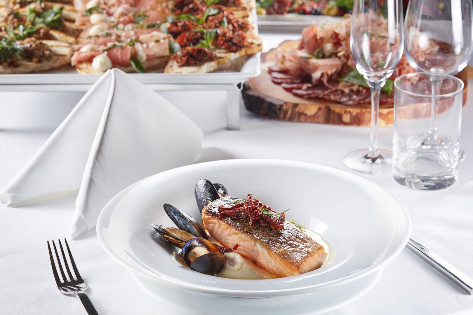 The Renaissance Minsk Congress Hotel and Spa Centre Hotel The Renaissance Minsk Congress Hotel and Spa Centre Hotel