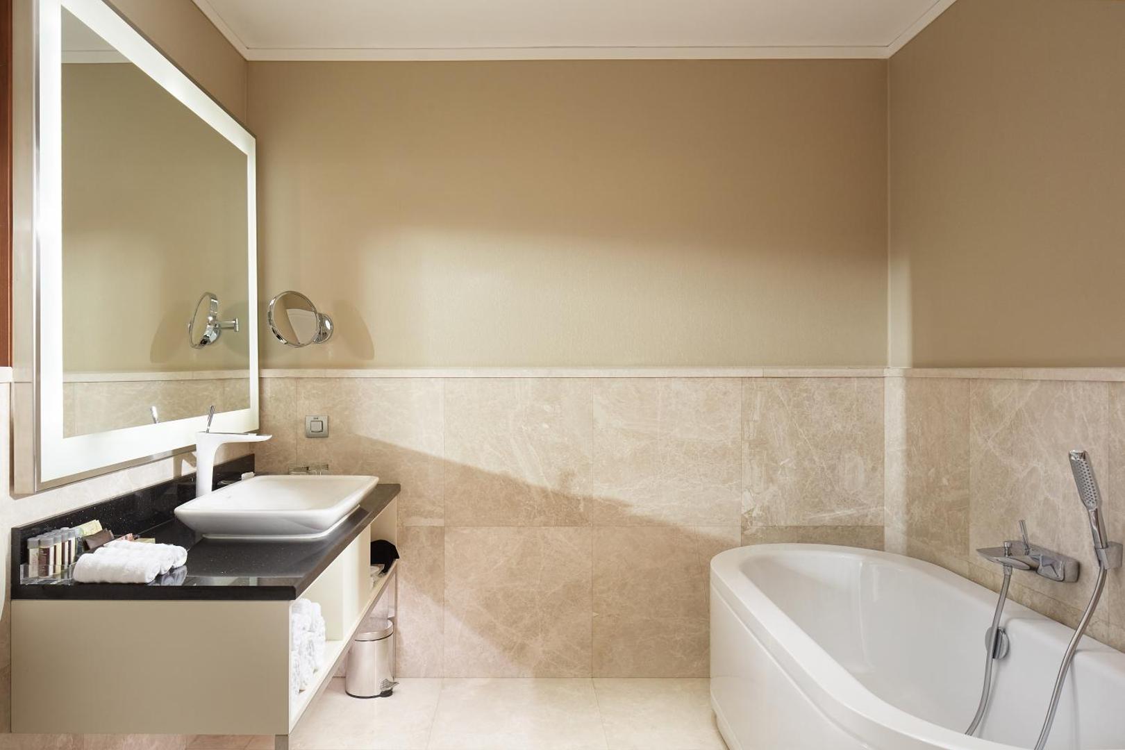 The Renaissance Minsk Congress Hotel and Spa Centre Hotel The Renaissance Minsk Congress Hotel and Spa Centre Hotel