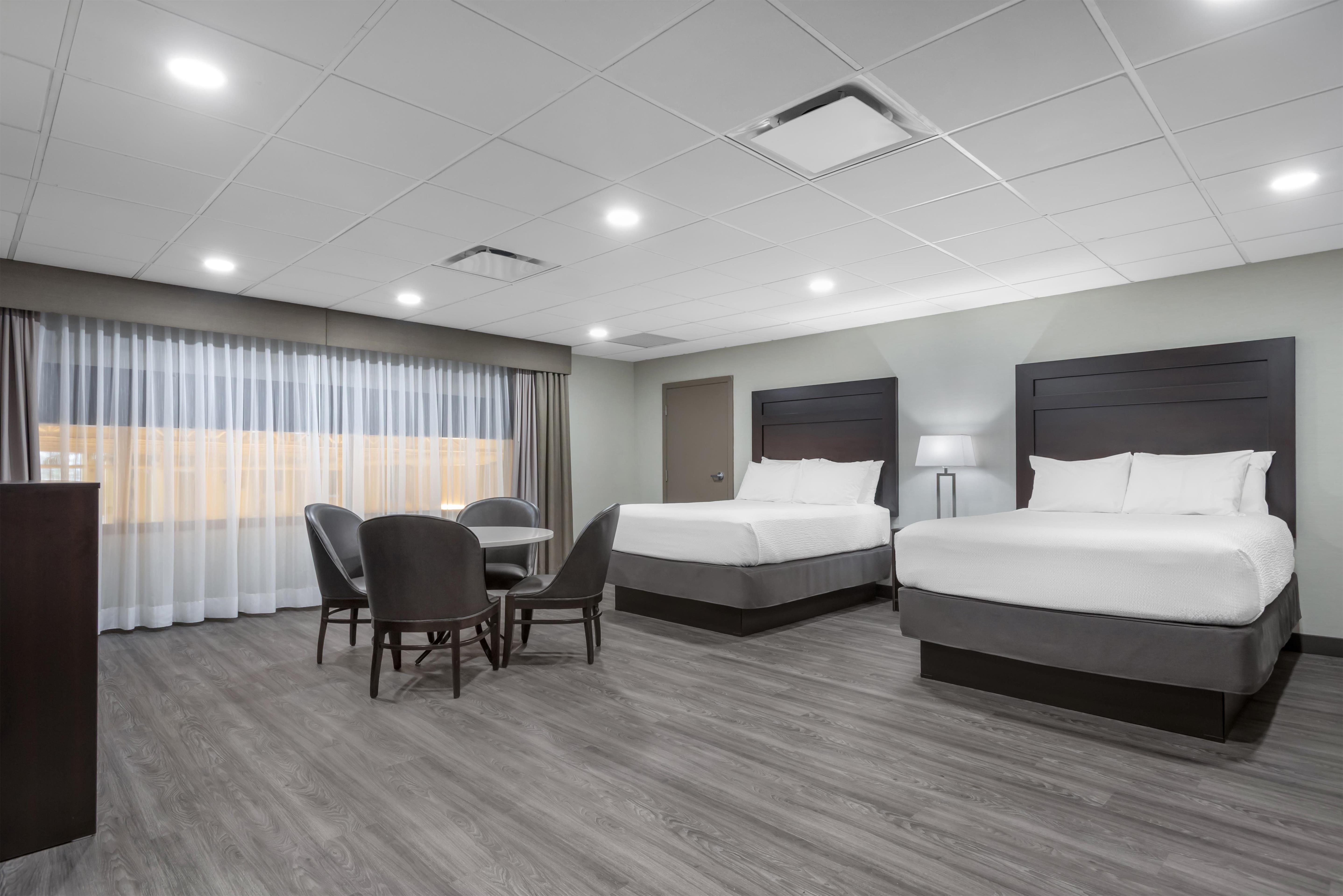 Best Western Plus Port O'Call Hotel