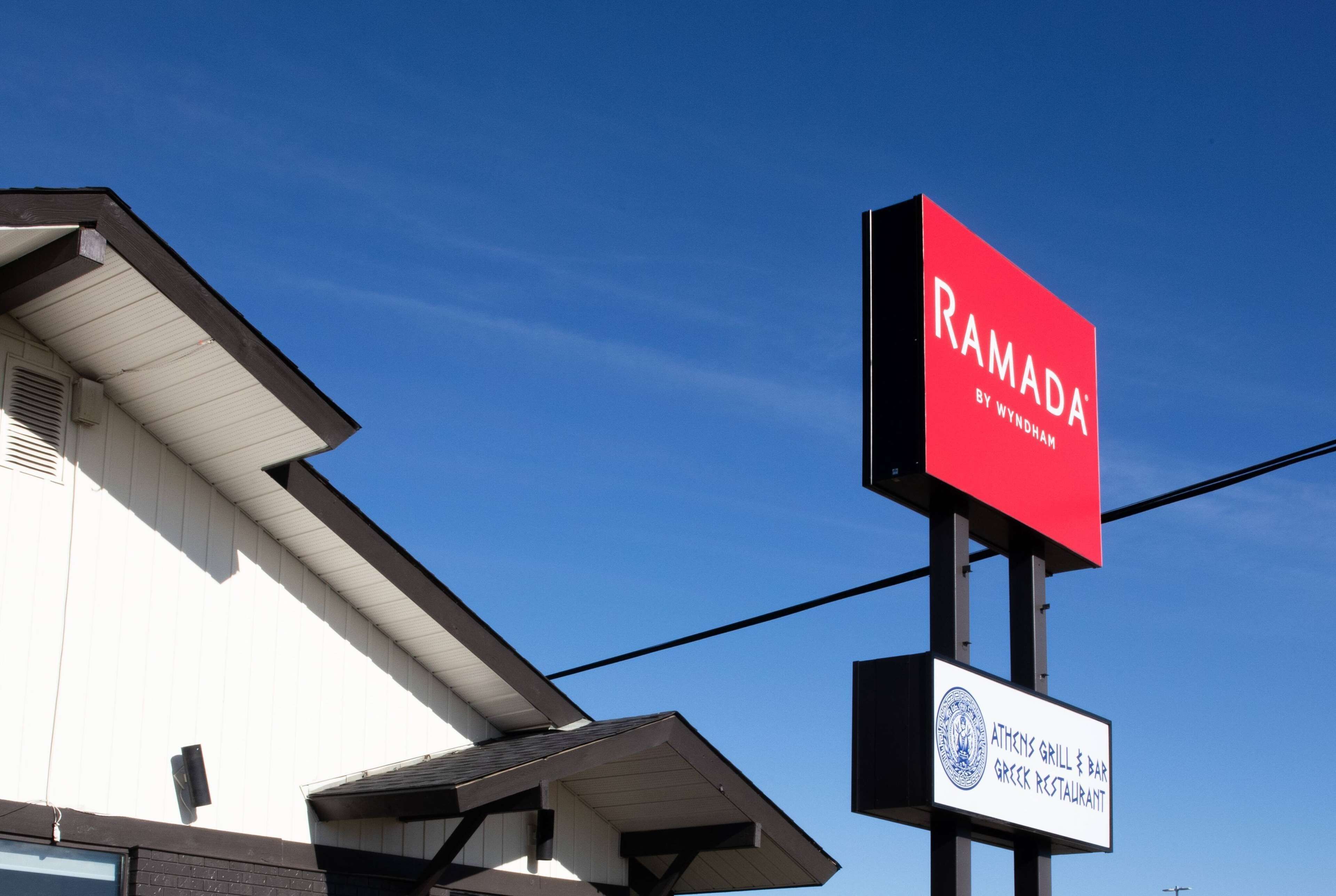 Ramada by Wyndham Dawson Creek Ramada by Wyndham Dawson Creek