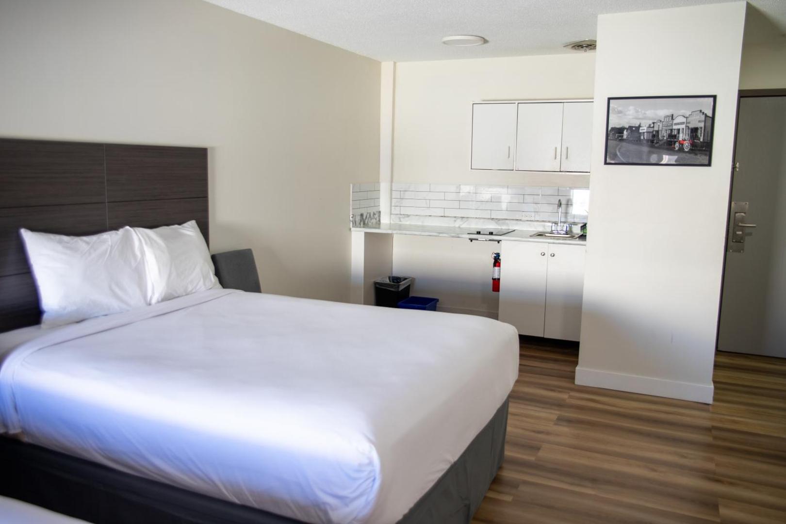 Ramada by Wyndham Dawson Creek Ramada by Wyndham Dawson Creek