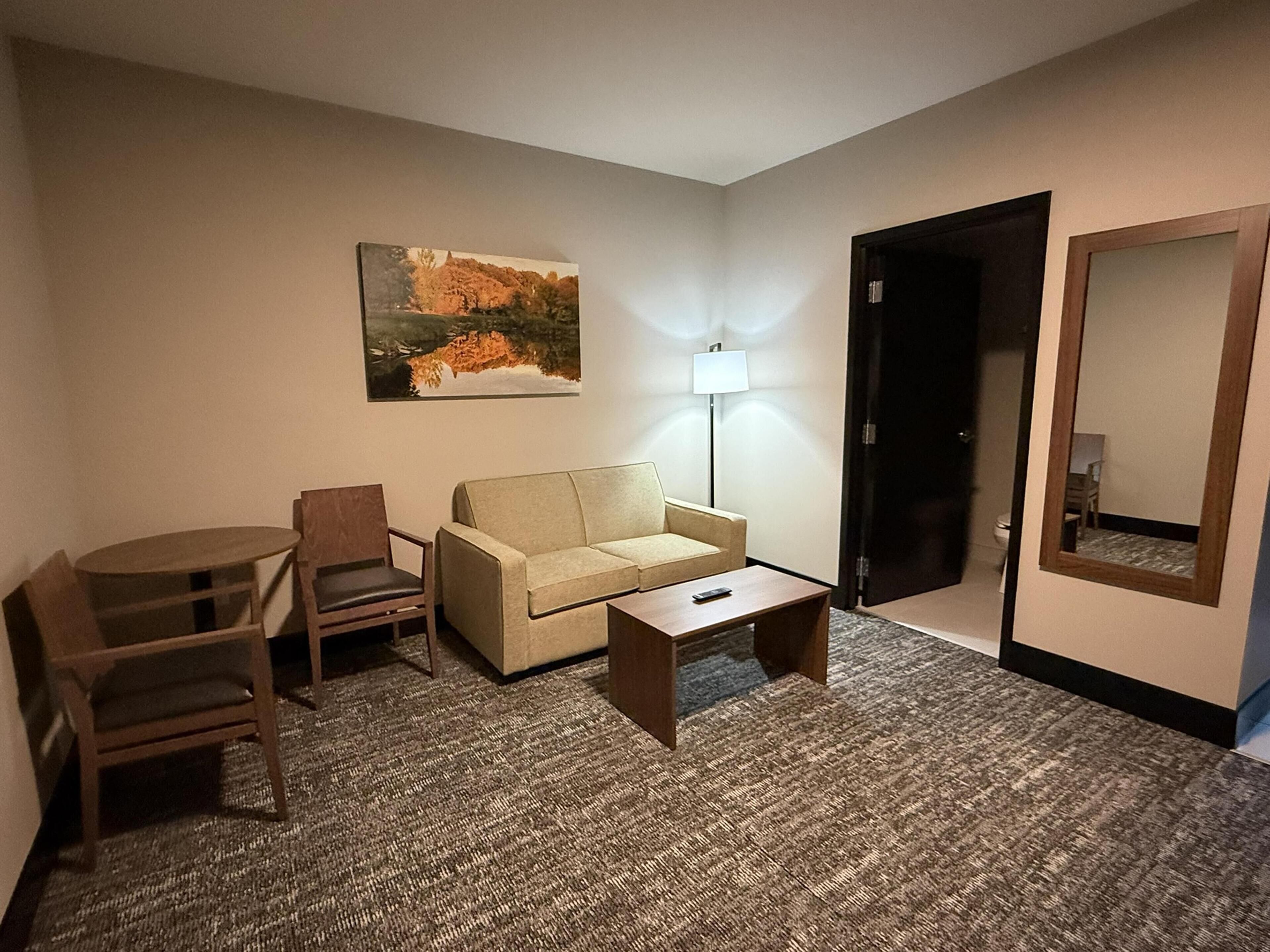 Best Western Plus Neepawa Hotel