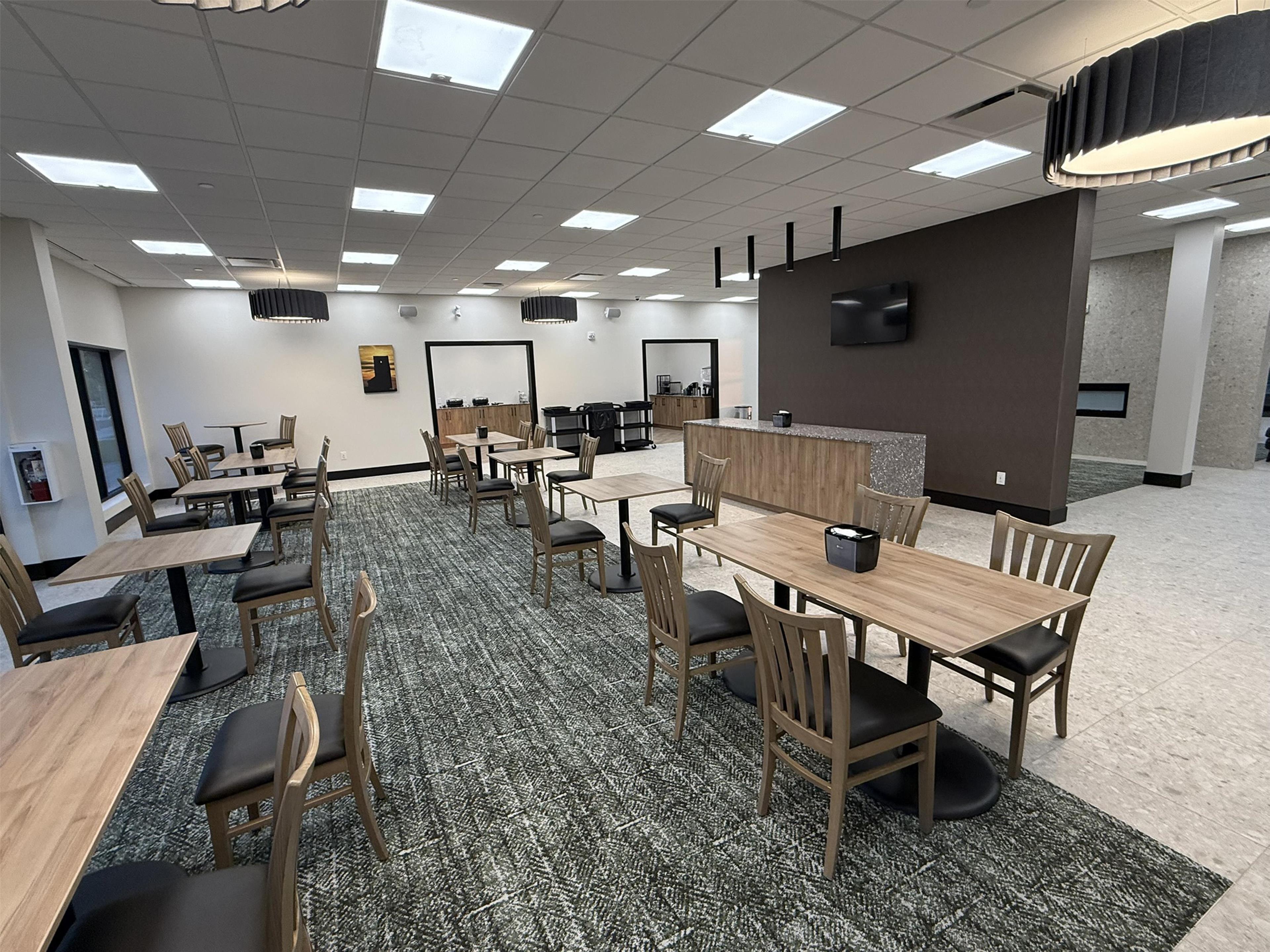 Best Western Plus Neepawa Hotel