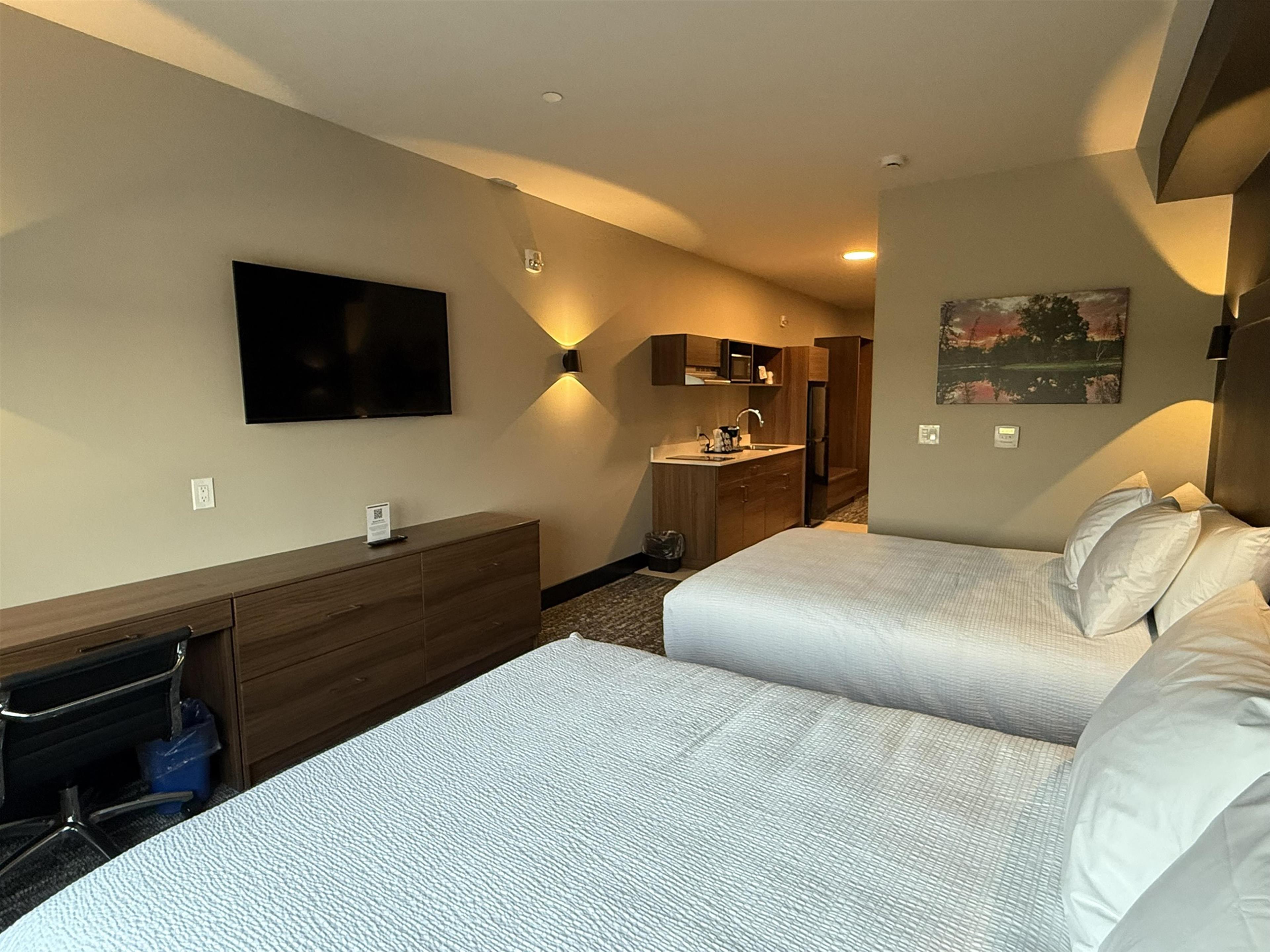 Best Western Plus Neepawa Hotel