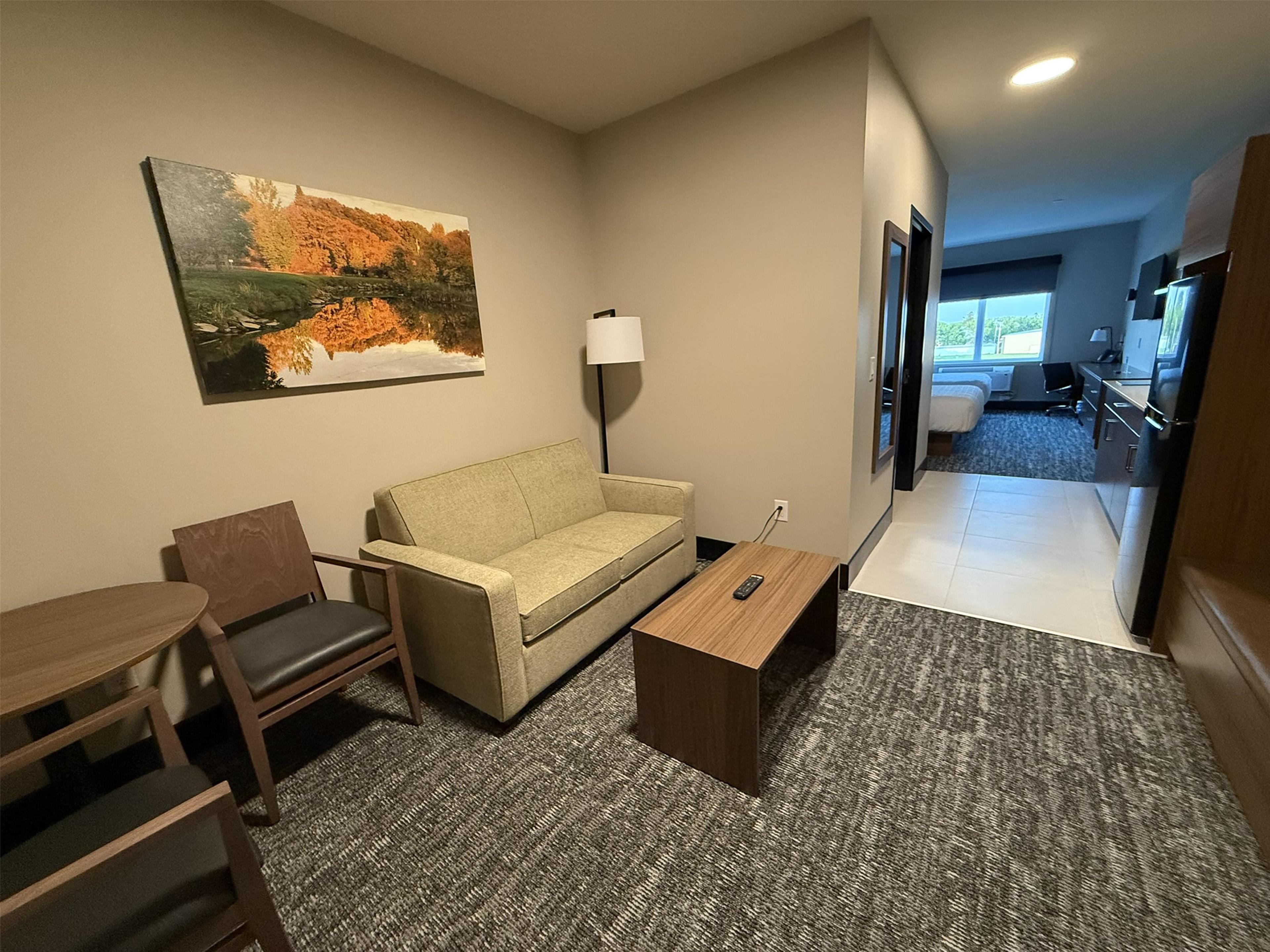 Best Western Plus Neepawa Hotel