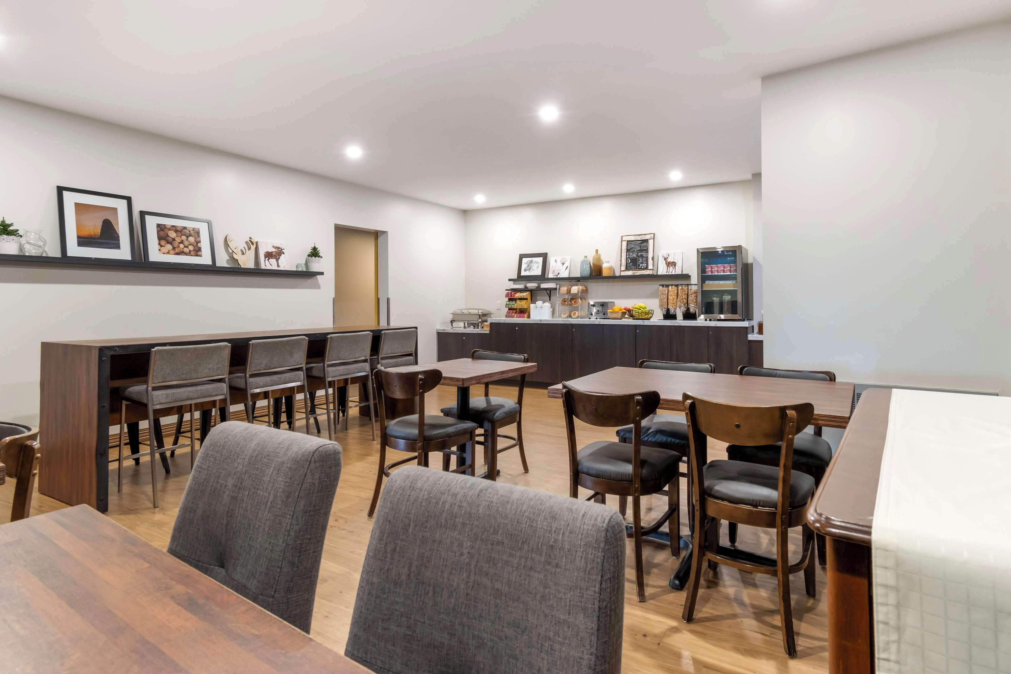 Villa Inn & Suites Villa Inn & Suites