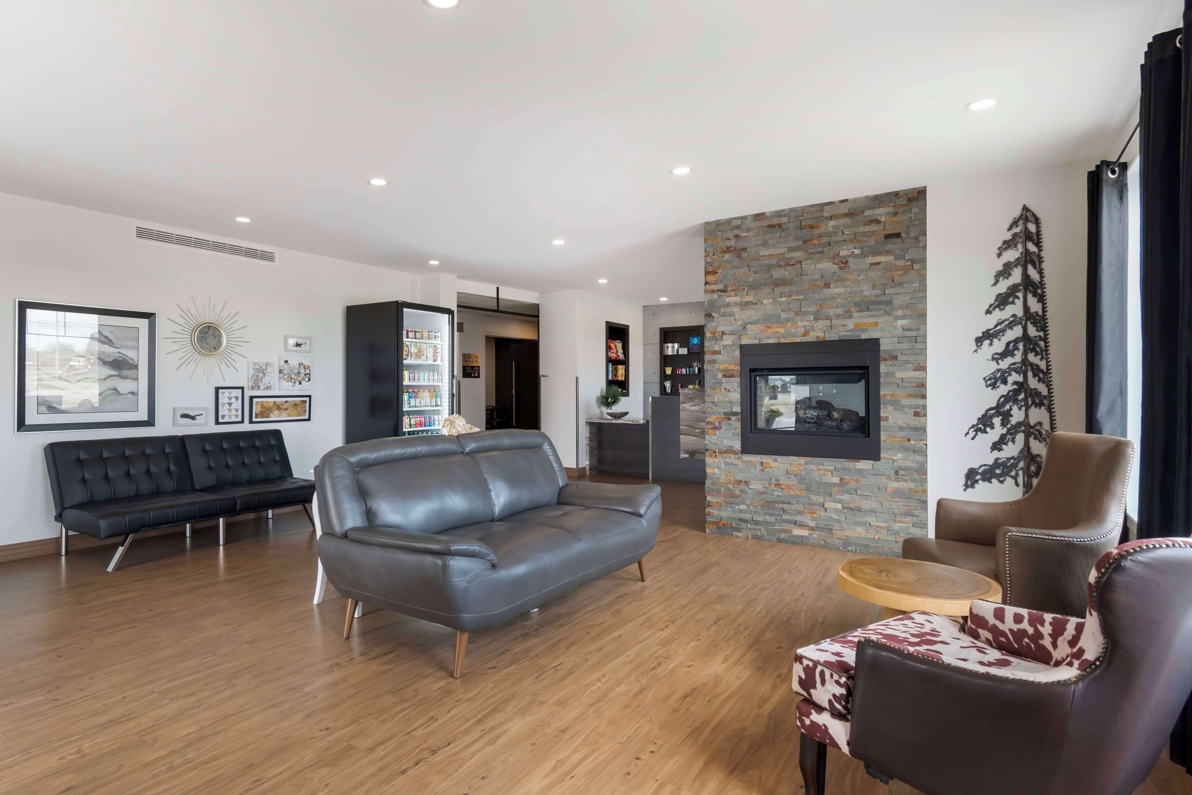 Villa Inn & Suites Villa Inn & Suites