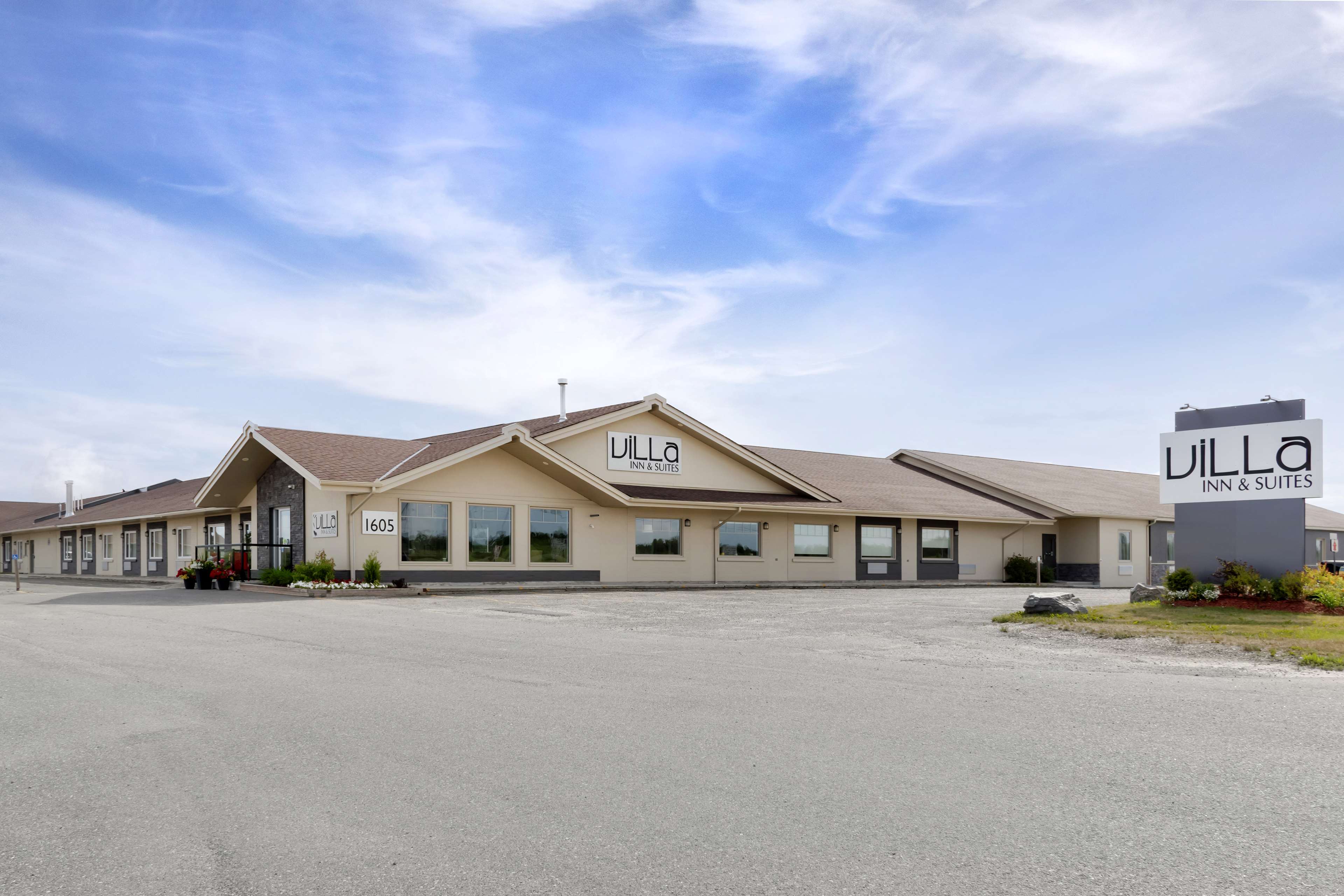 Villa Inn & Suites Villa Inn & Suites