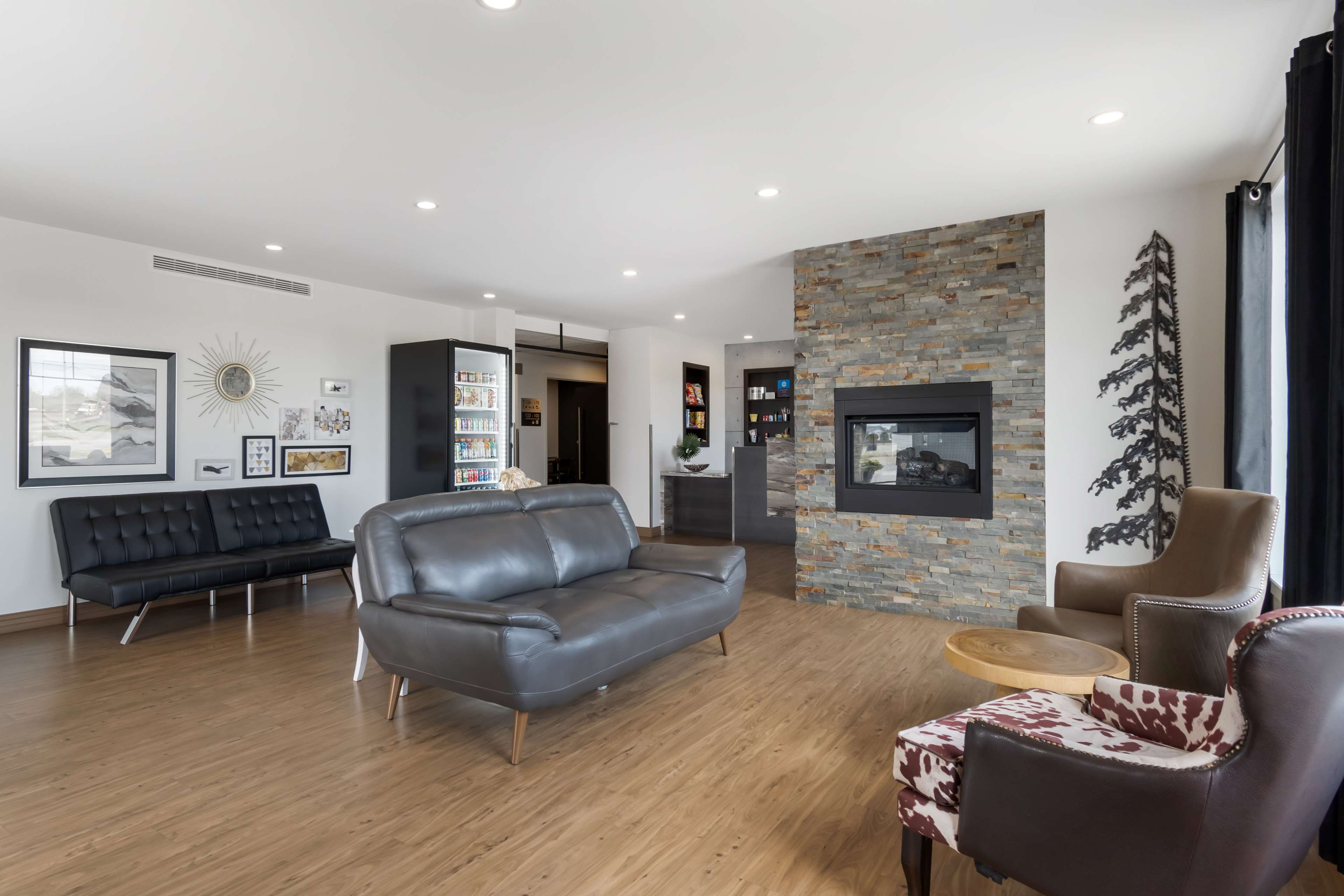 Villa Inn & Suites Villa Inn & Suites