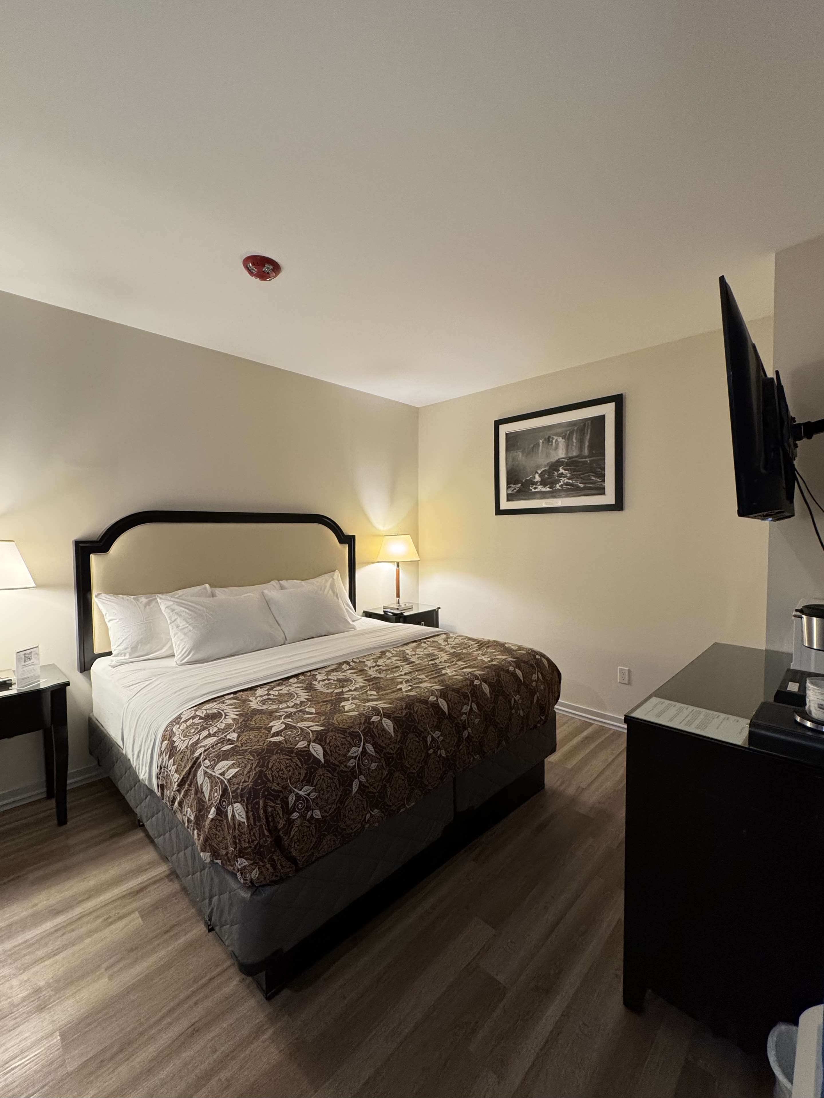 Big Bird Inn Wawa, SureStay Collection by Best Western Big Bird Inn Wawa, SureStay Collection by Best Western