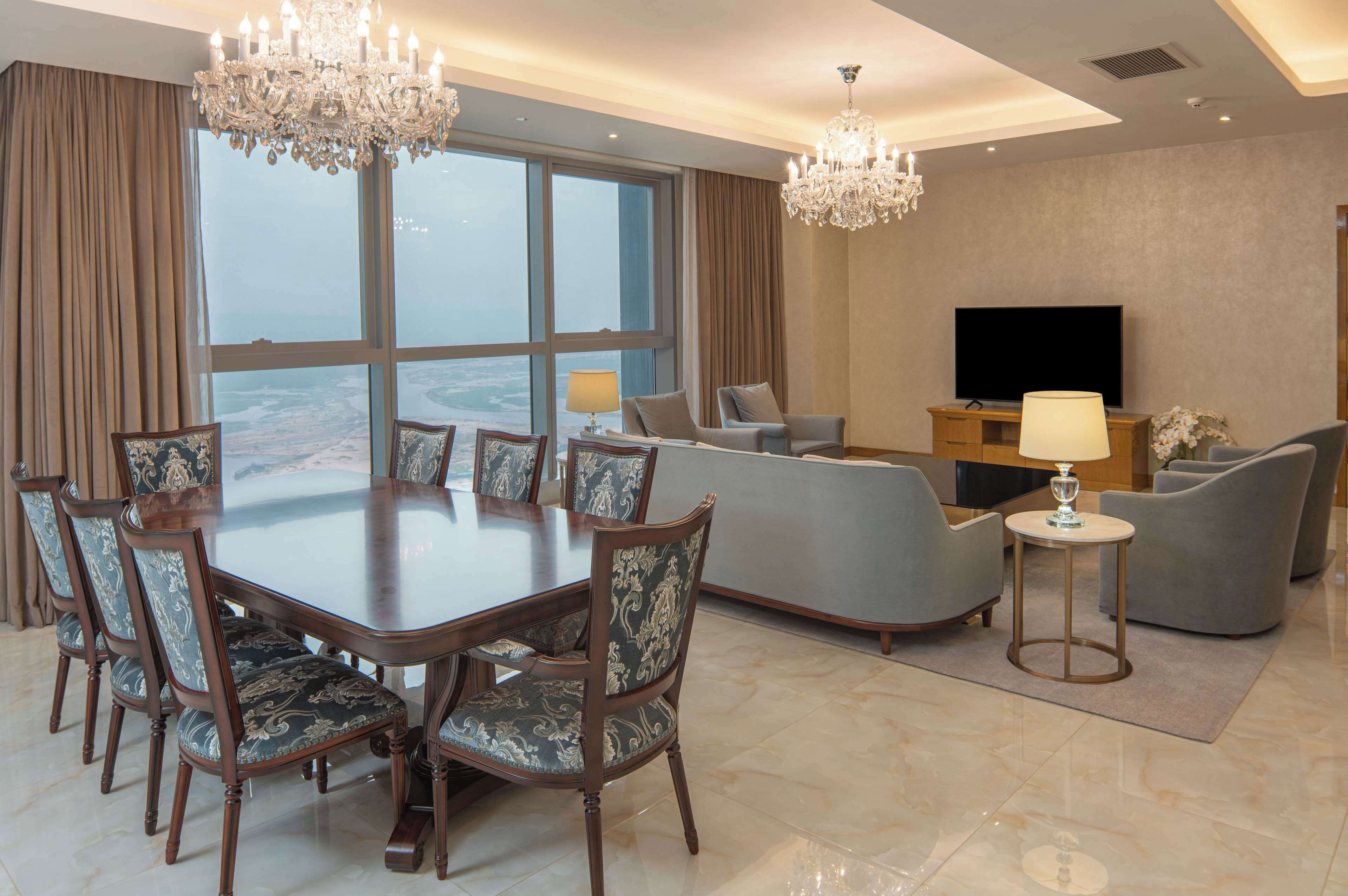 Hilton Brazzaville Les Tours Jumelles Hotel & Residences Hilton Brazzaville Les Tours Jumelles Hotel & Residences