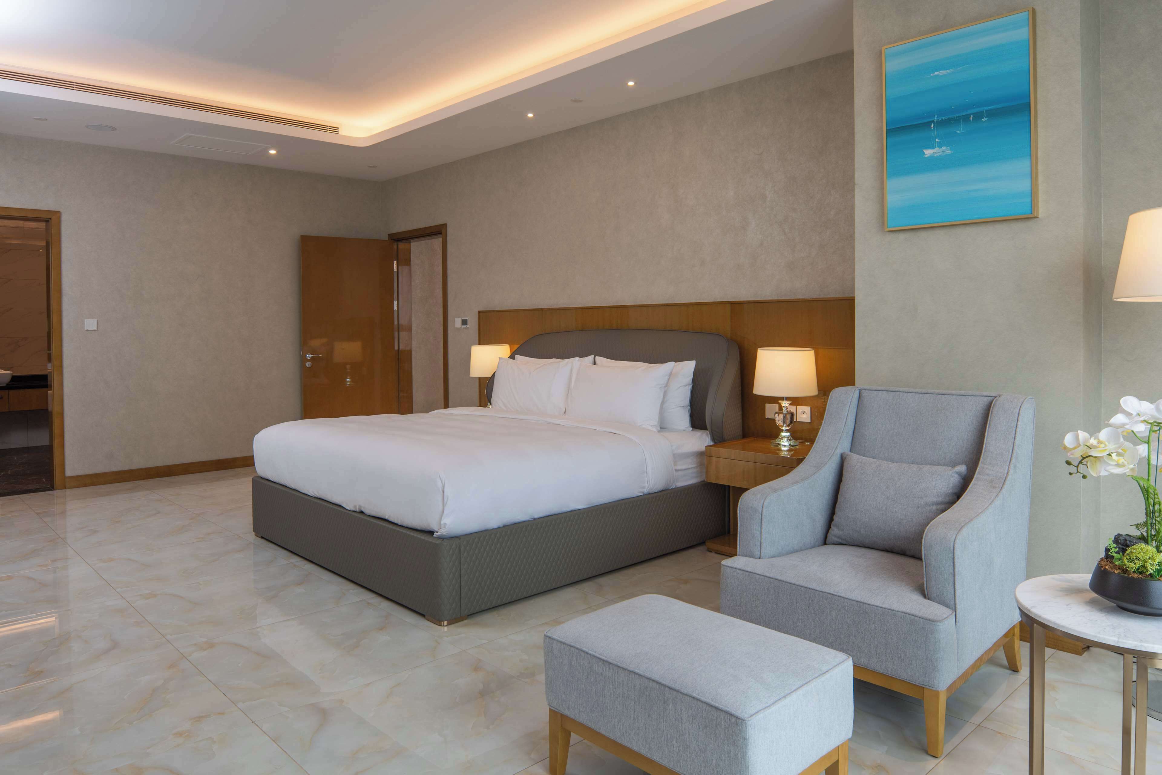 Hilton Brazzaville Les Tours Jumelles Hotel & Residences Hilton Brazzaville Les Tours Jumelles Hotel & Residences