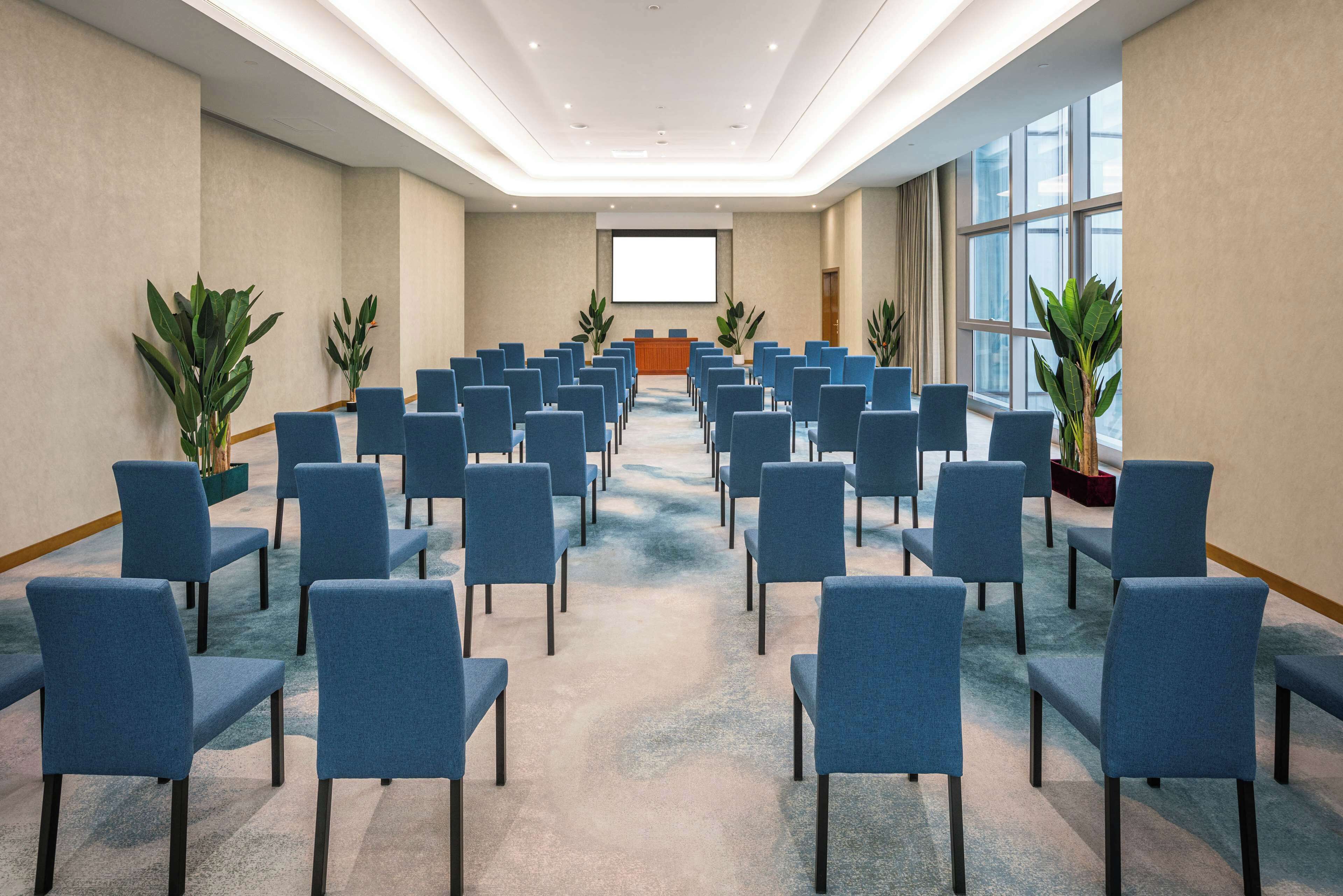 Hilton Brazzaville Les Tours Jumelles Hotel & Residences Hilton Brazzaville Les Tours Jumelles Hotel & Residences