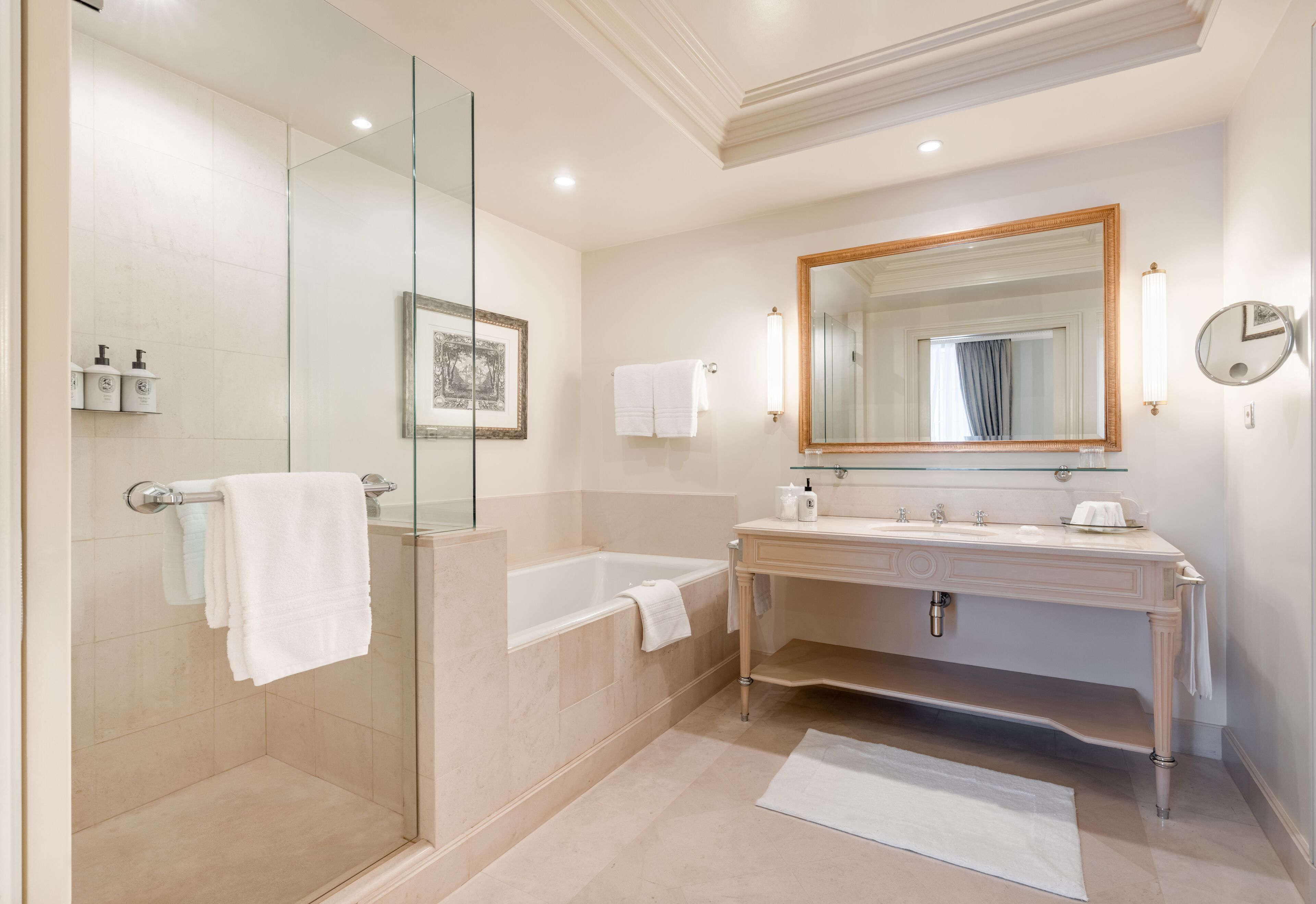 Four Seasons des Bergues