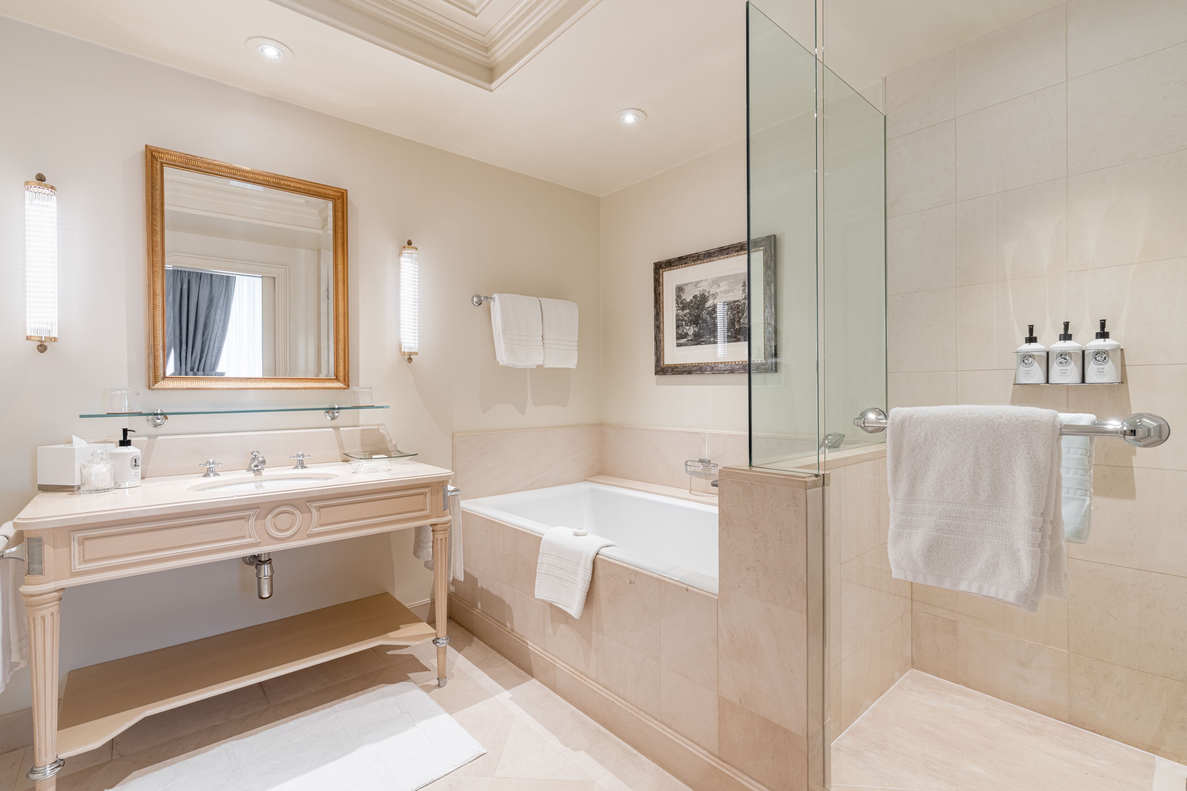 Four Seasons des Bergues