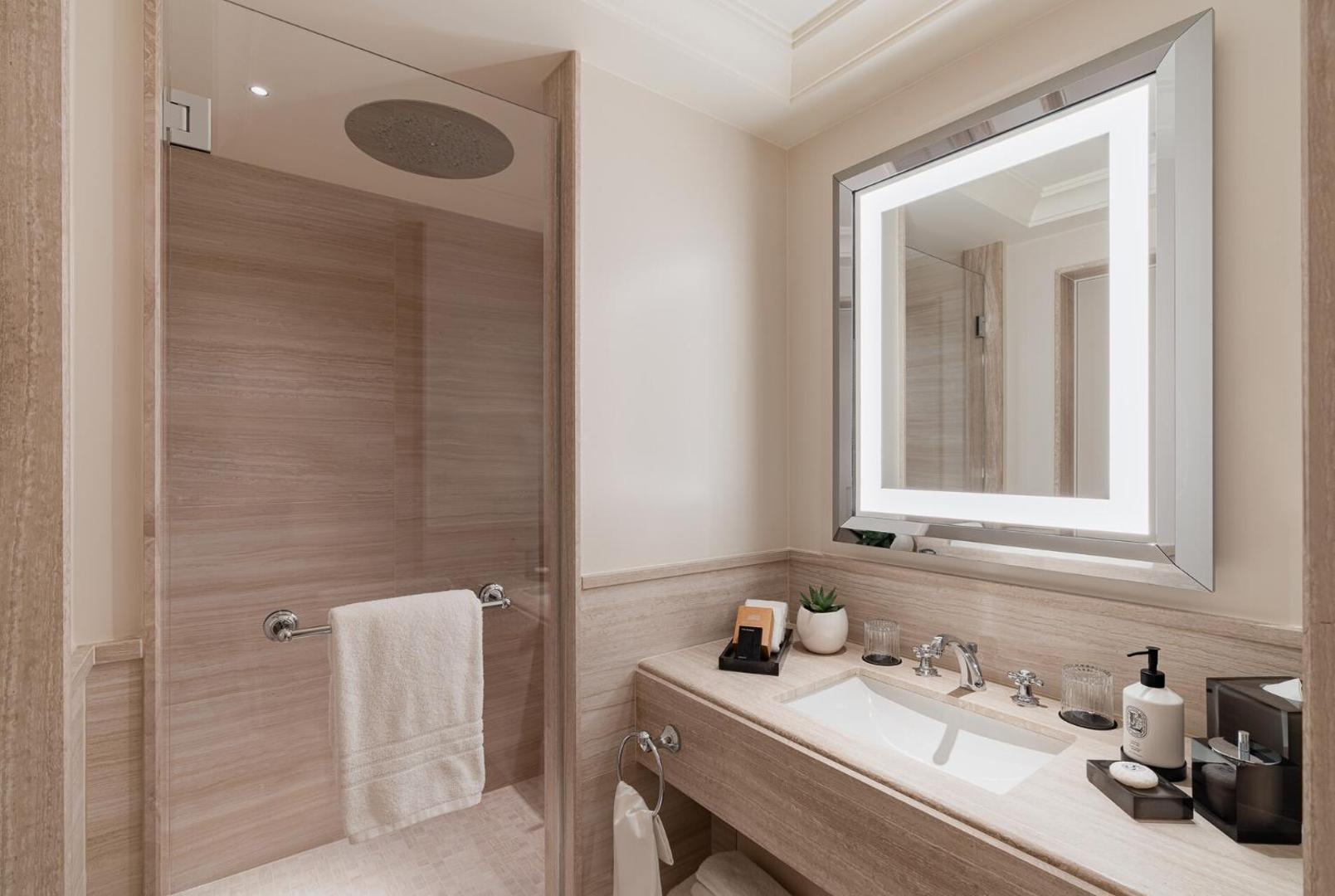 Four Seasons des Bergues