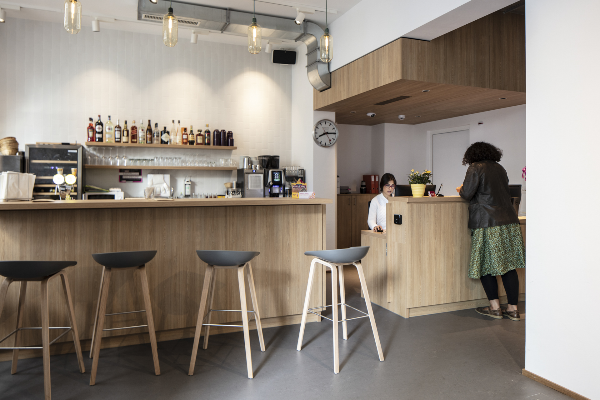 Lausanne Guesthouse and Backpaper Lausanne Guesthouse and Backpaper